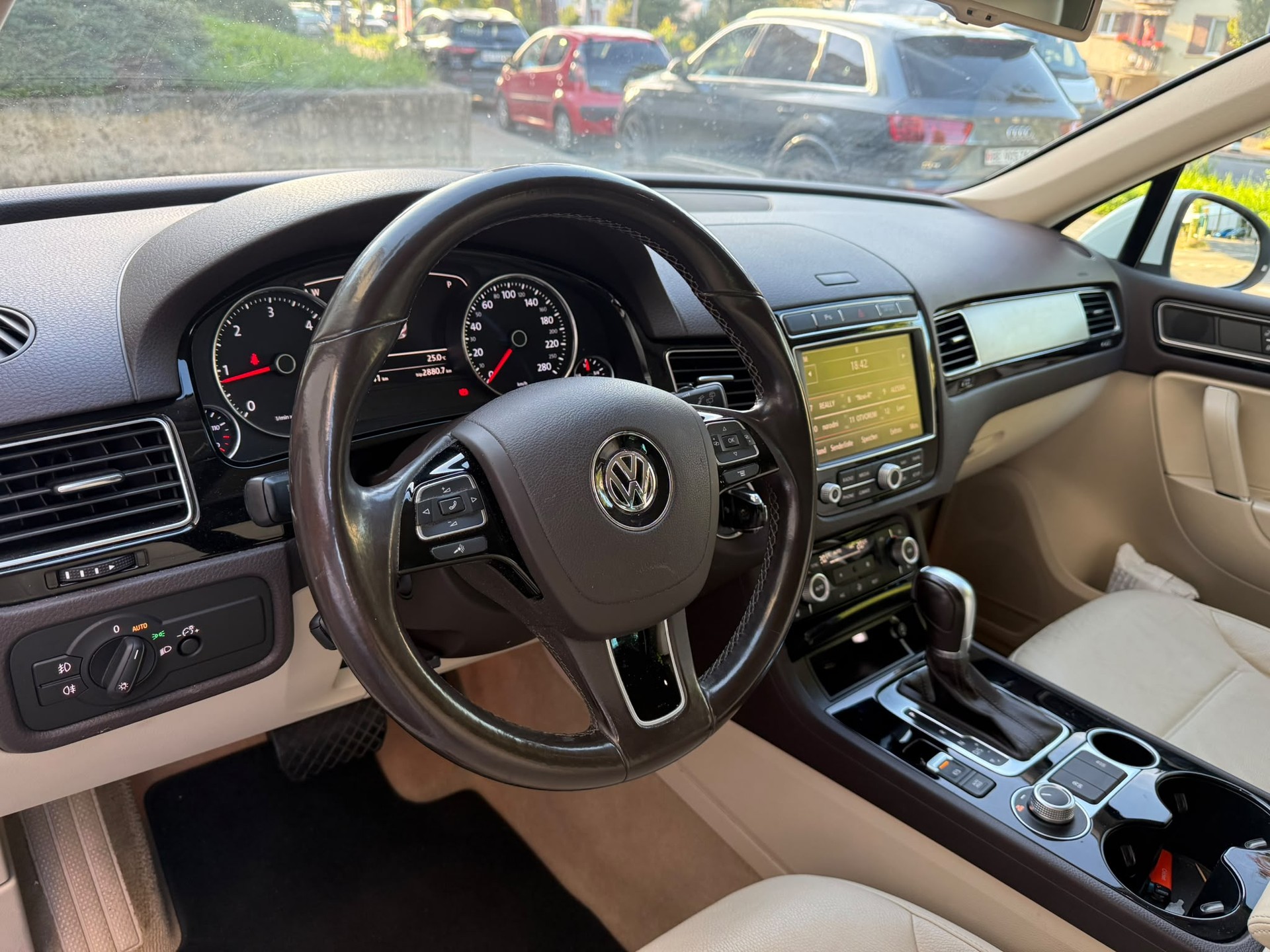 VW Touareg 3.0 TDI BlueMotion Technology Tiptronic-image-10