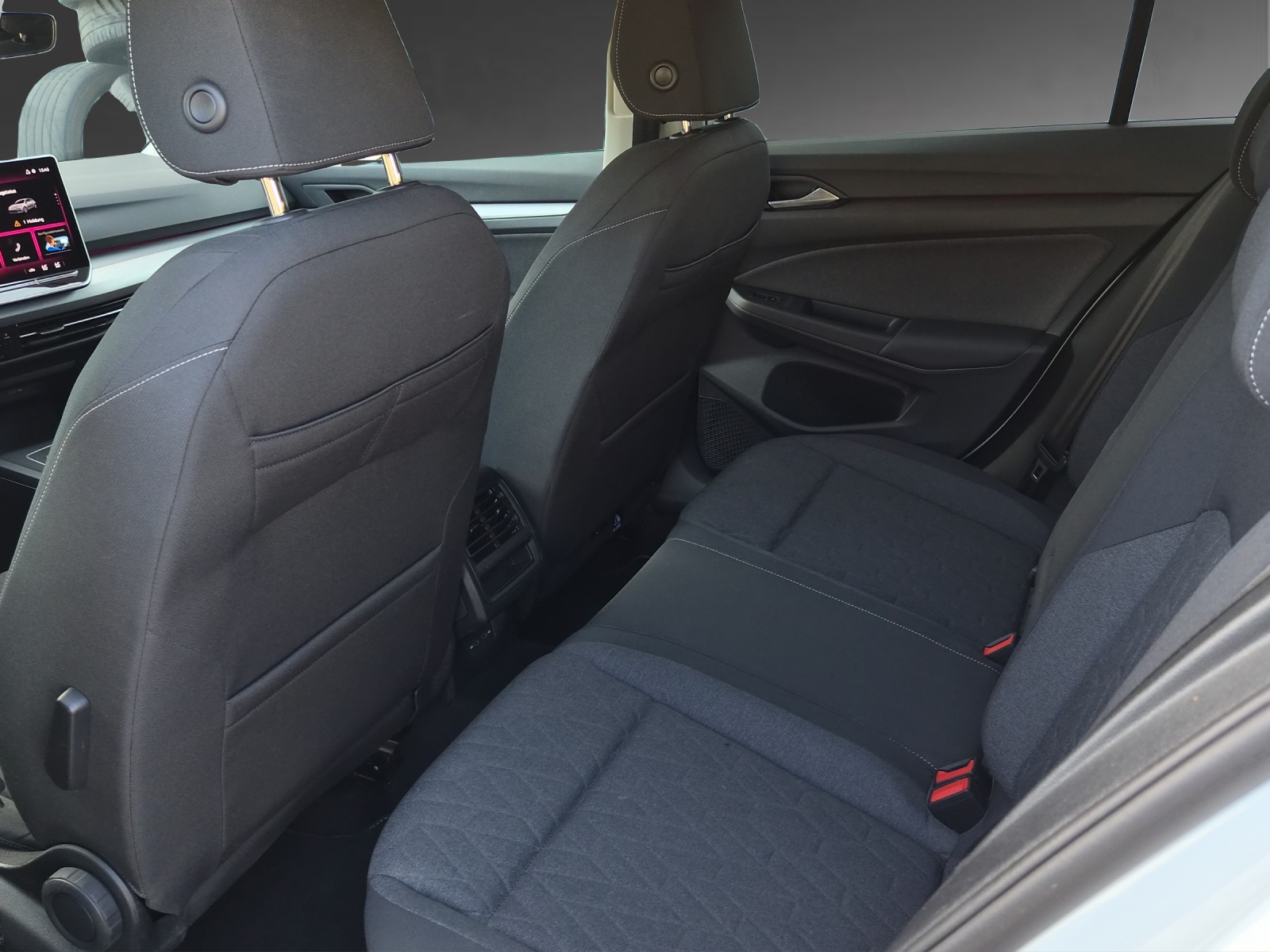 VW Golf 1.5 e TSI mHEV United DSG-image-6