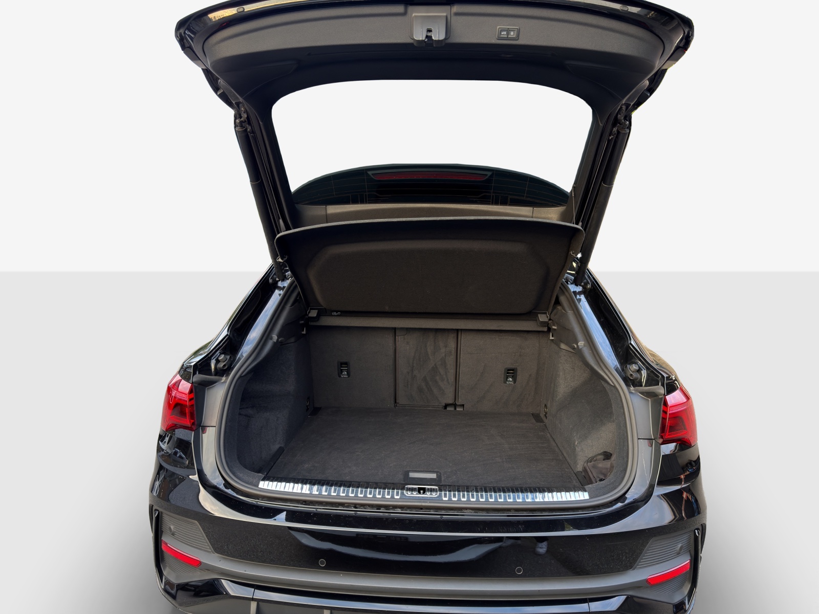 AUDI Q3 Sportback 35 TFSI S line Attraction S-tronic-image-12