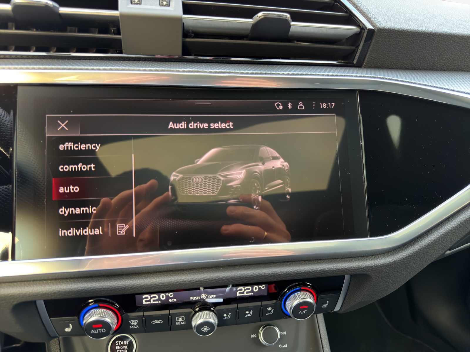 AUDI Q3 Sportback 35 TFSI S line Attraction S-tronic-image-14
