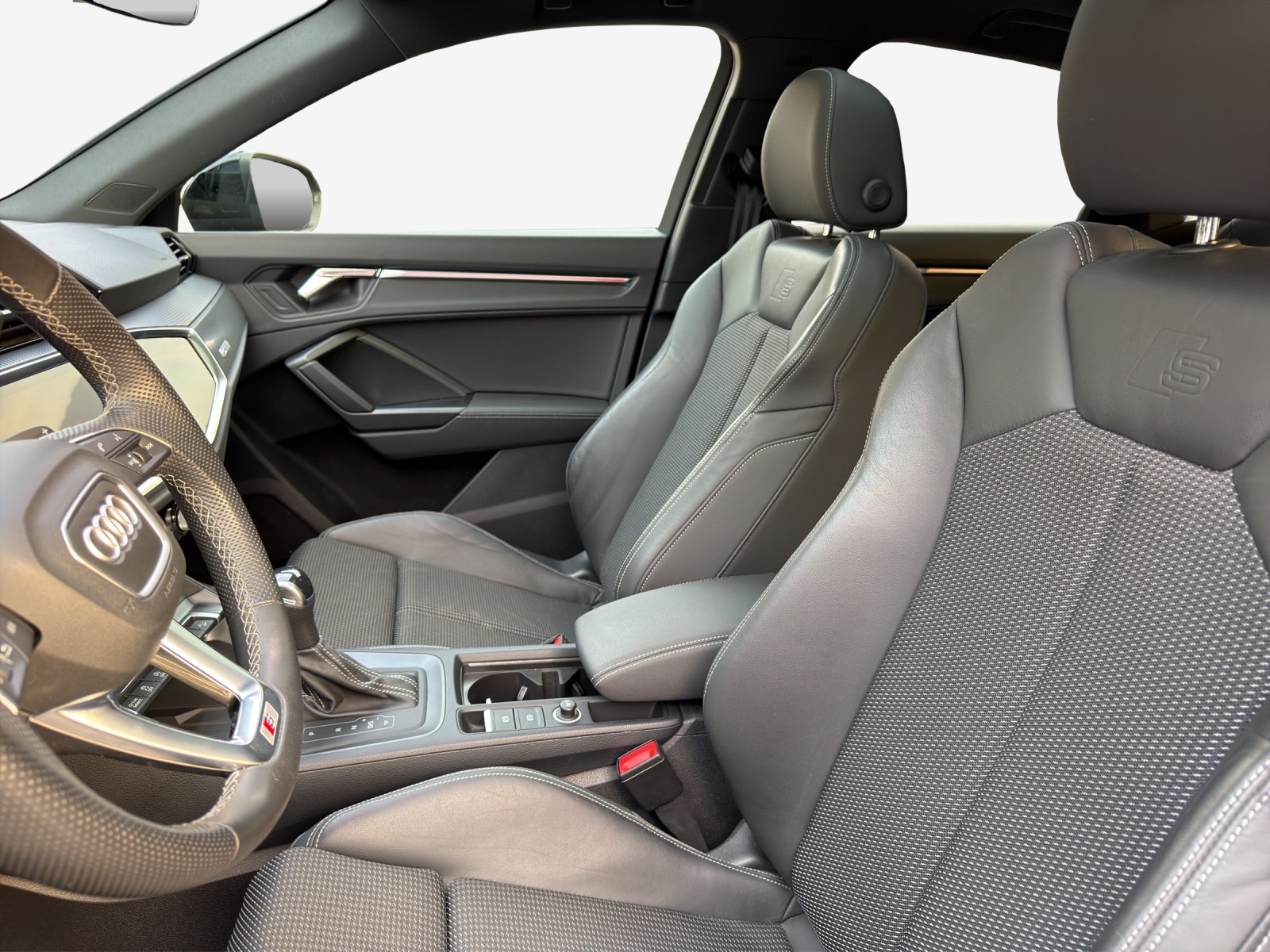 AUDI Q3 Sportback 35 TFSI S line Attraction S-tronic-image-7