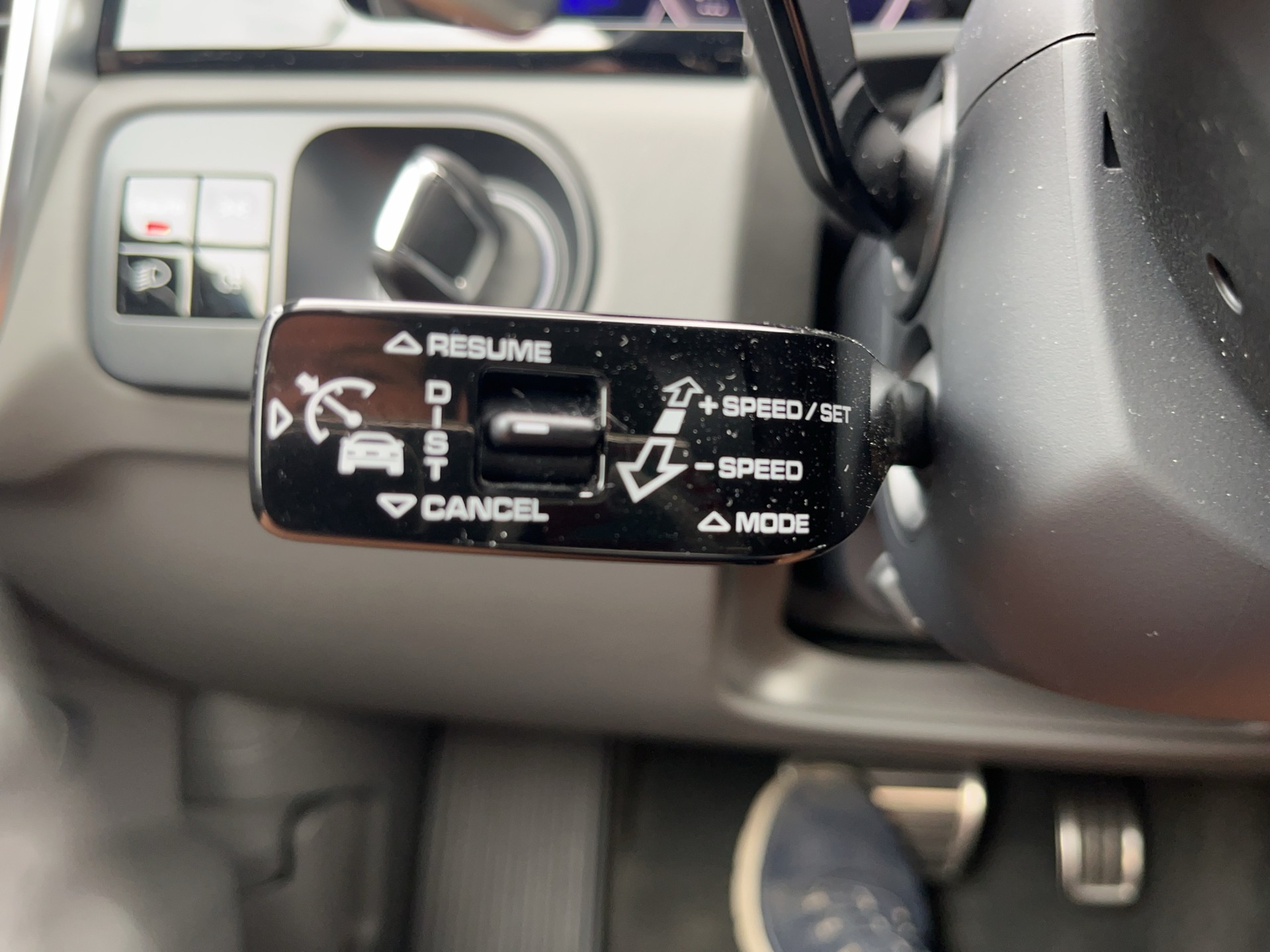 PORSCHE Cayenne Turbo *Luftfederung, Allradlenkung, ACC, Keramik bremsen, Porsche Garantie*-image-28