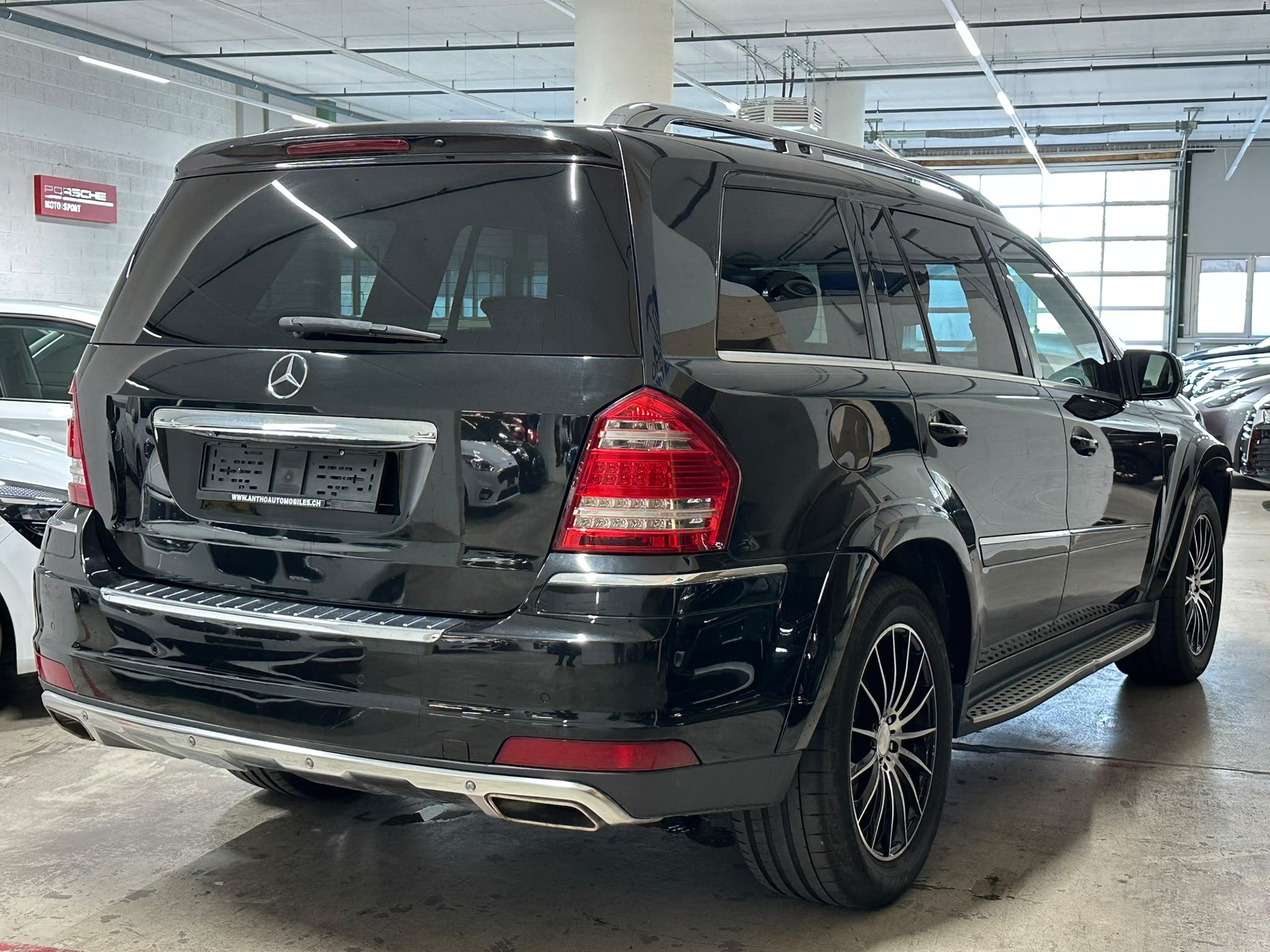 MERCEDES-BENZ GL 500 4Matic 7G-Tronic-image-4
