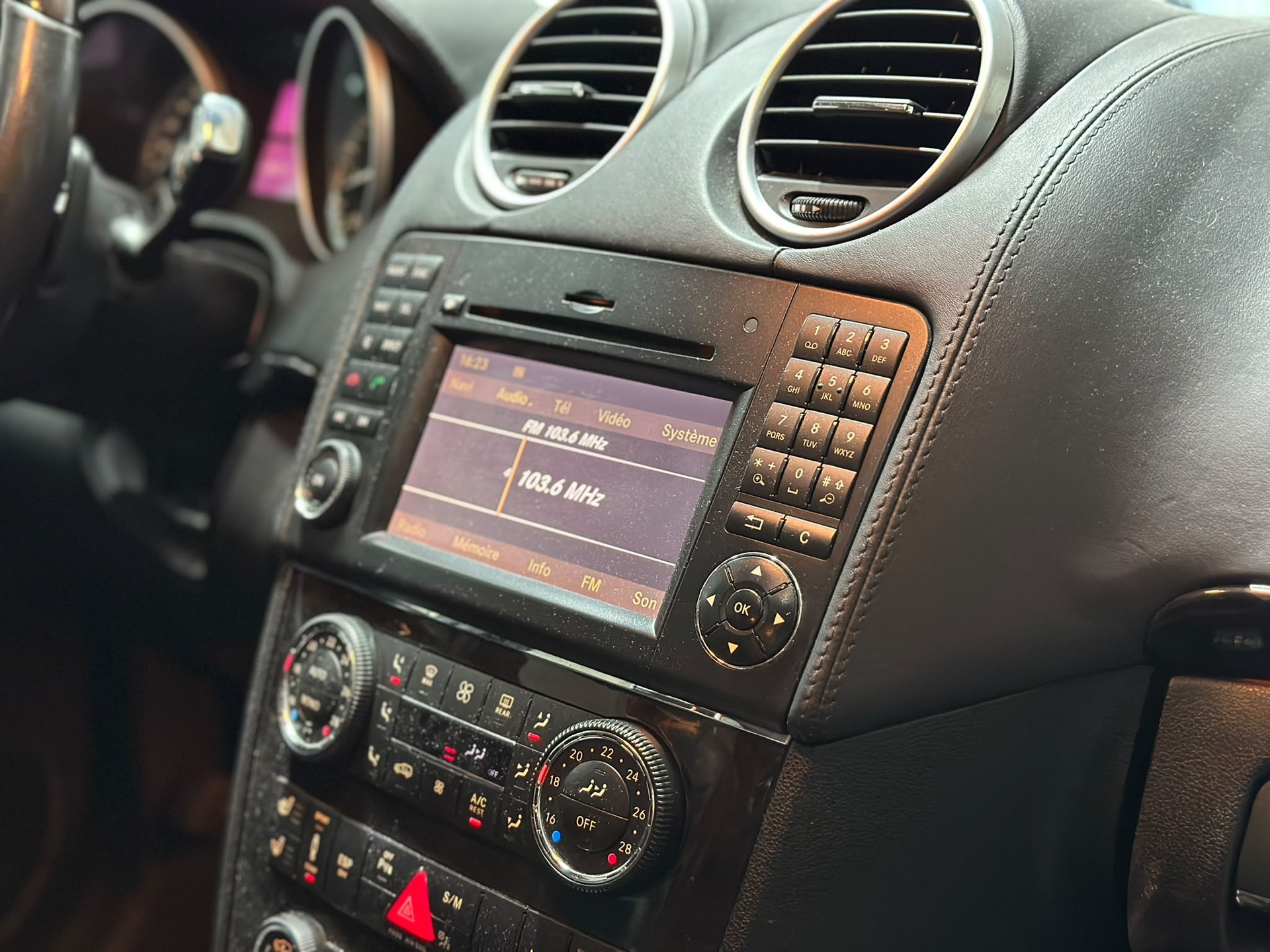 MERCEDES-BENZ GL 500 4Matic 7G-Tronic-image-15