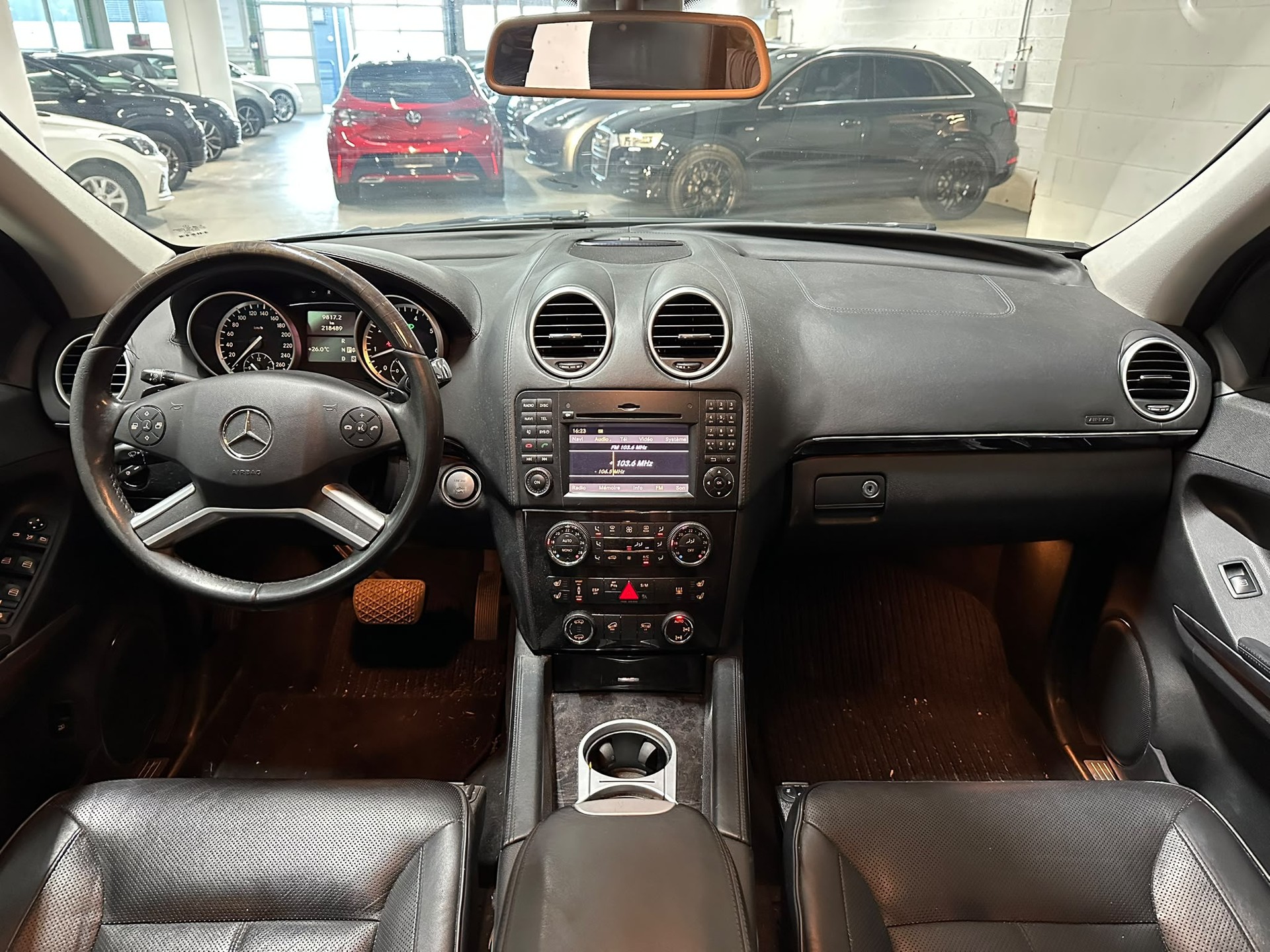 MERCEDES-BENZ GL 500 4Matic 7G-Tronic-image-11