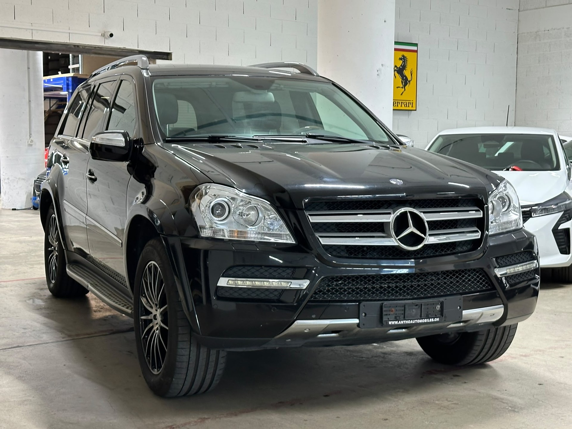 MERCEDES-BENZ GL 500 4Matic 7G-Tronic-image-2