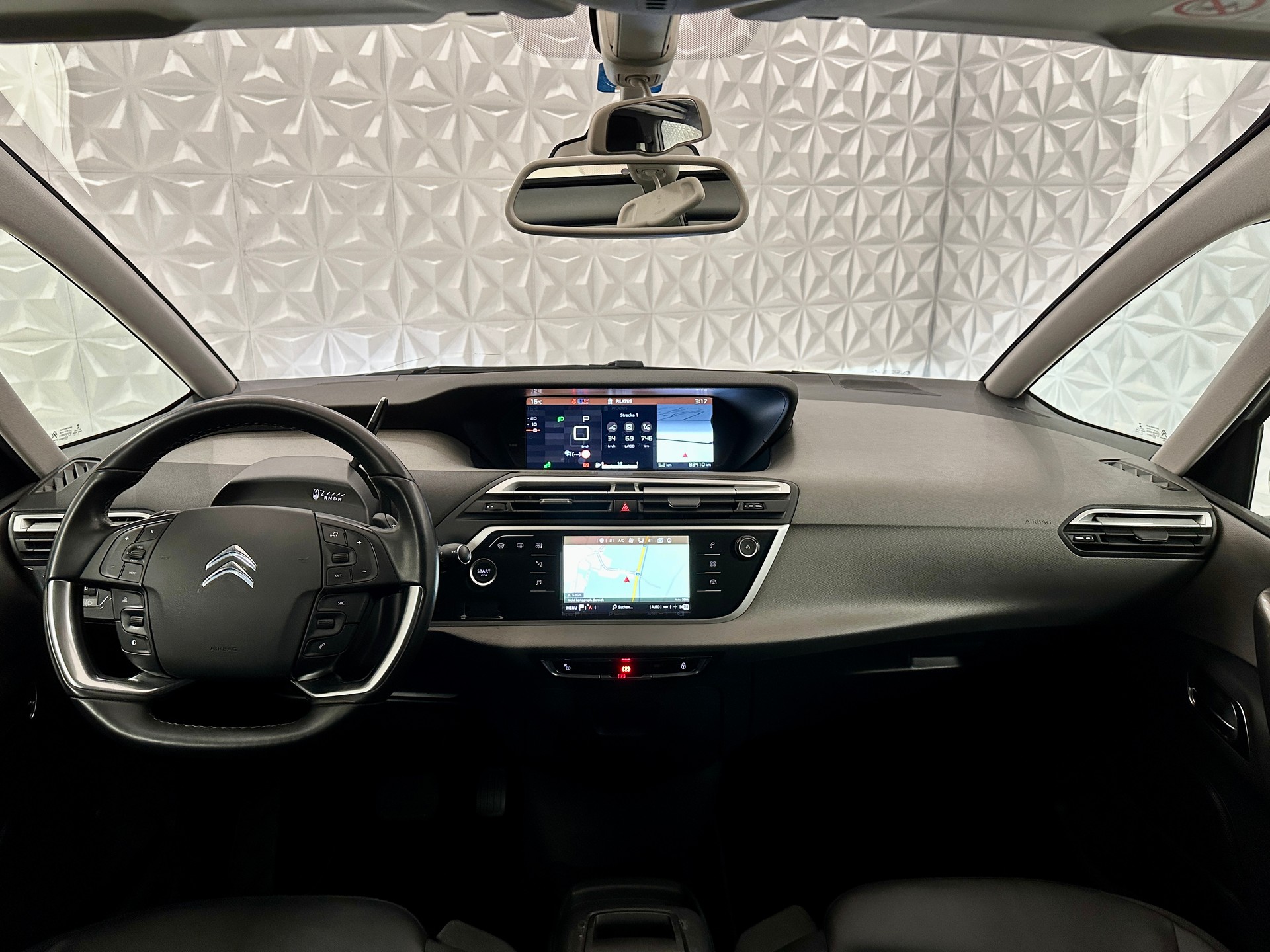 CITROEN Grand C4 Spacetourer 1.5 BlueHDi **7-PLÄTZE** Shine EAT8-image-15