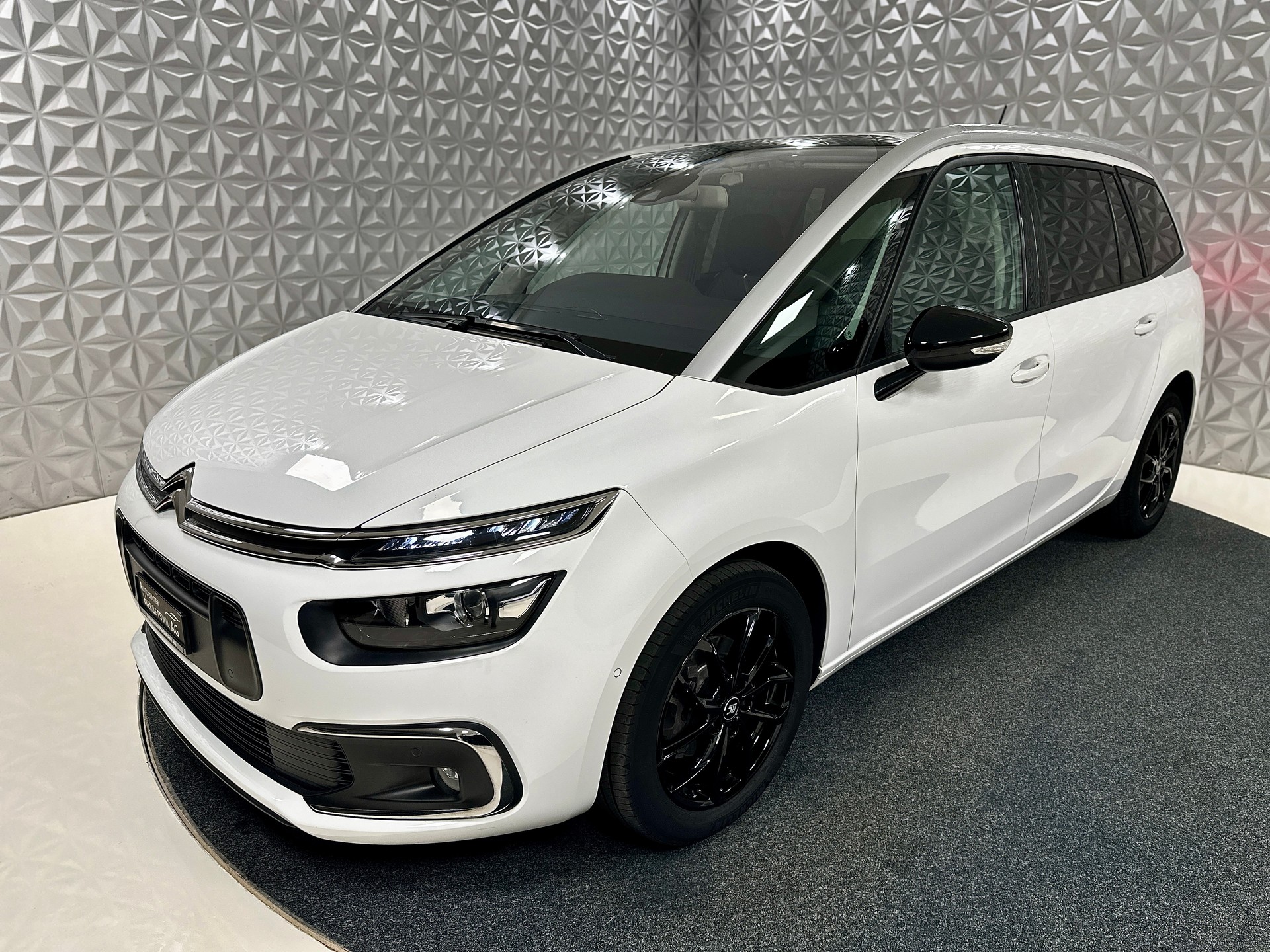 CITROEN Grand C4 Spacetourer 1.5 BlueHDi **7-PLÄTZE** Shine EAT8-image-8