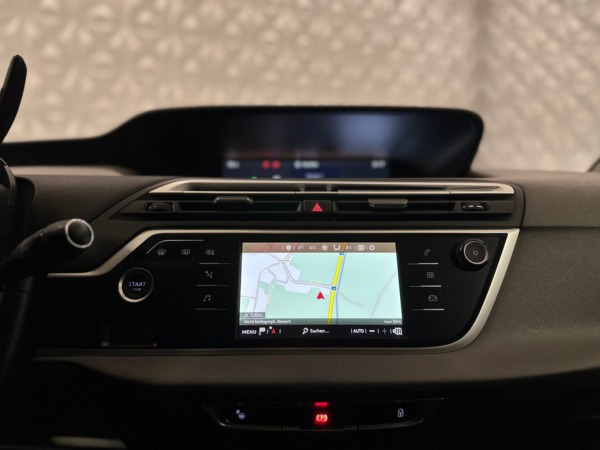 CITROEN Grand C4 Spacetourer 1.5 BlueHDi **7-PLÄTZE** Shine EAT8-image-18