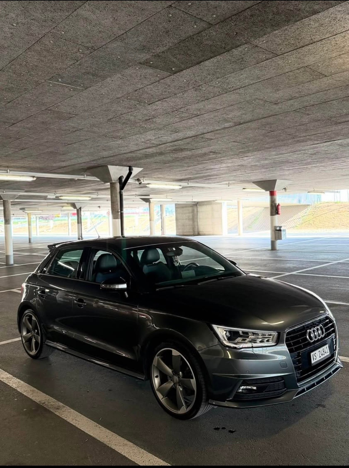 AUDI 1.4 TFSI COD Sport S-Tronic-image-0