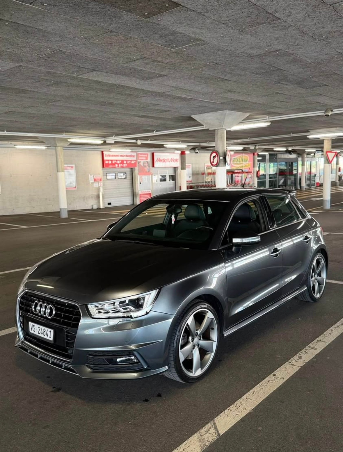 AUDI 1.4 TFSI COD Sport S-Tronic-image-2