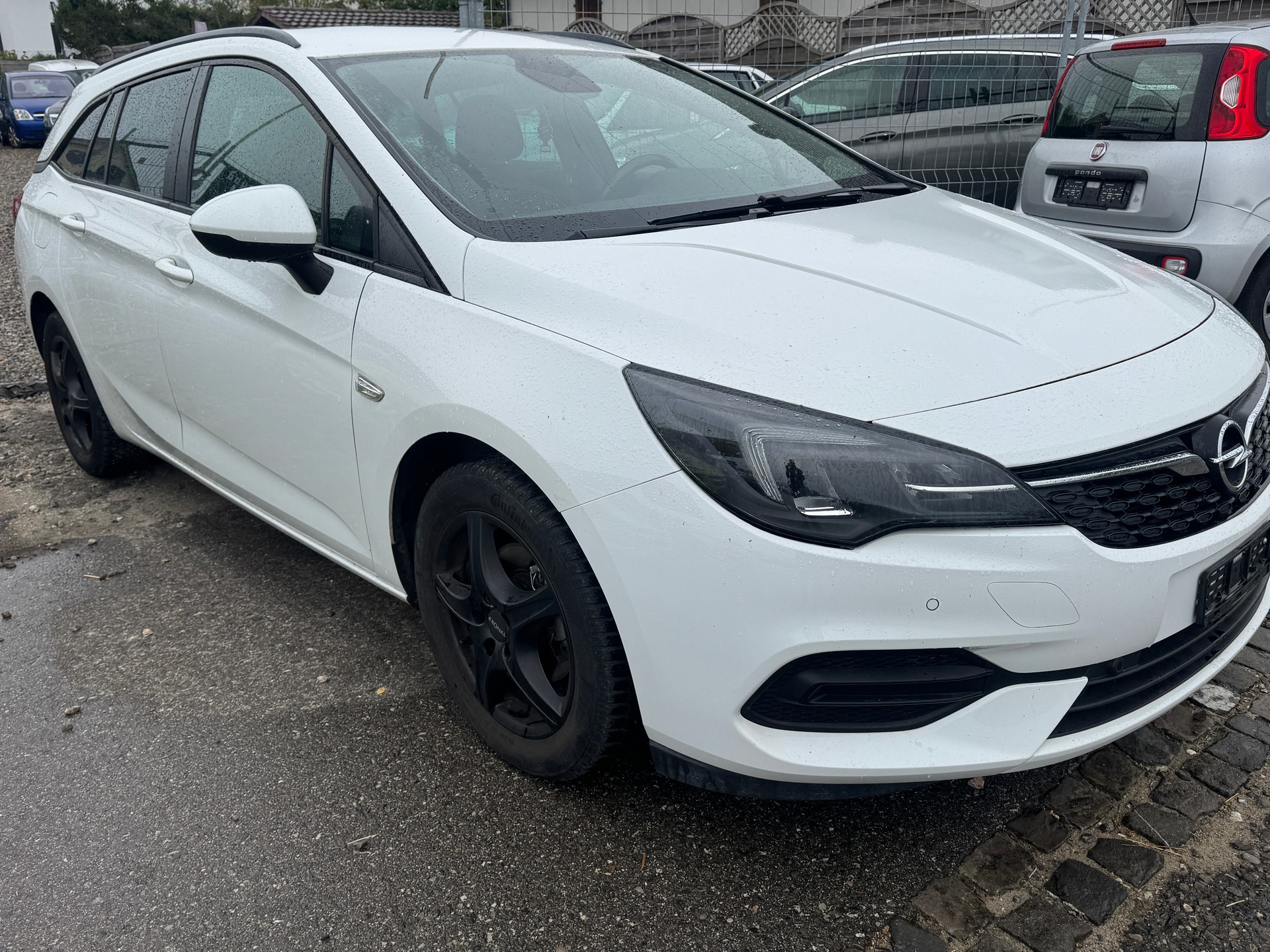 OPEL Astra Sports Tourer 1.4i Turbo Edition-image-1