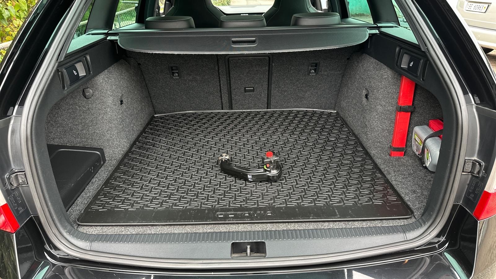 SKODA 2.0 TDI 184 RS DSG-image-4