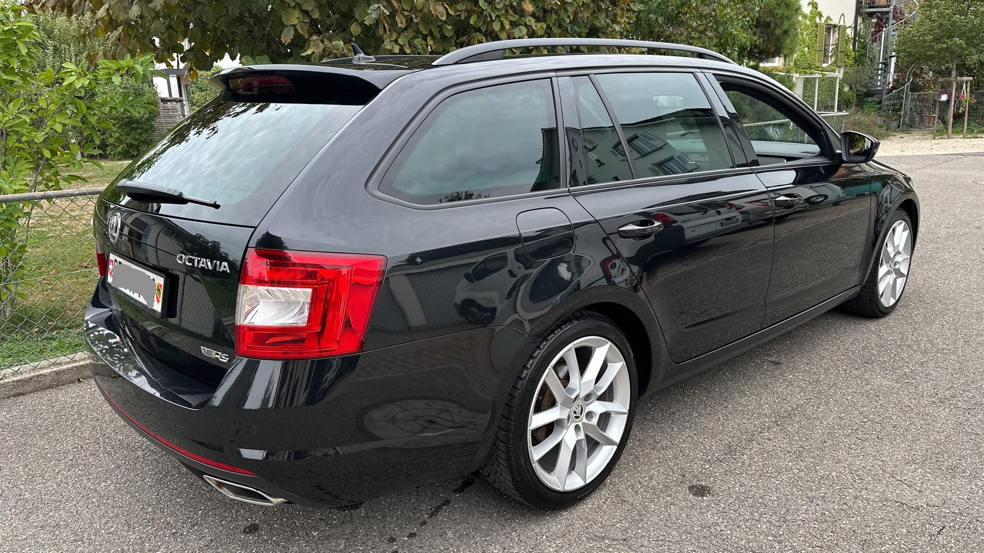 SKODA 2.0 TDI 184 RS DSG-image-1