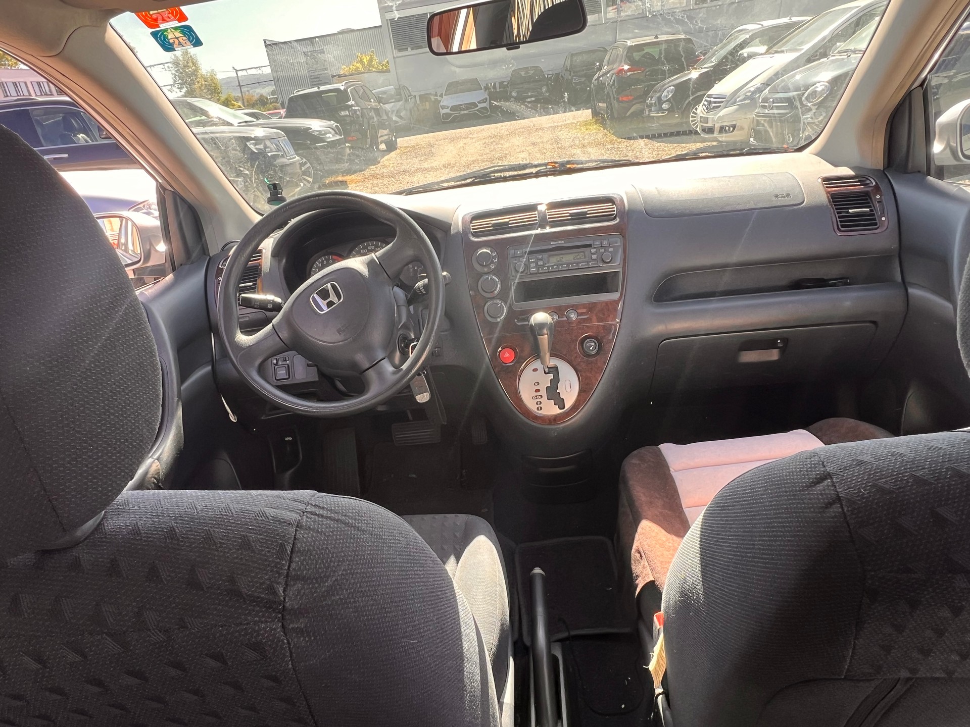 HONDA Civic 1.6i ES-image-8