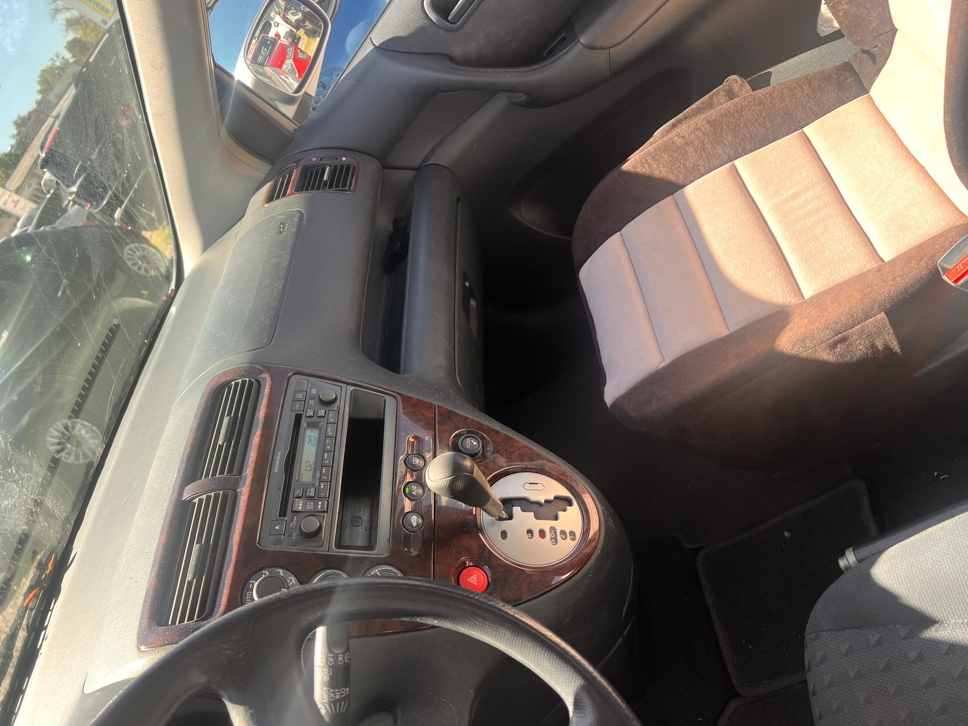 HONDA Civic 1.6i ES-image-12