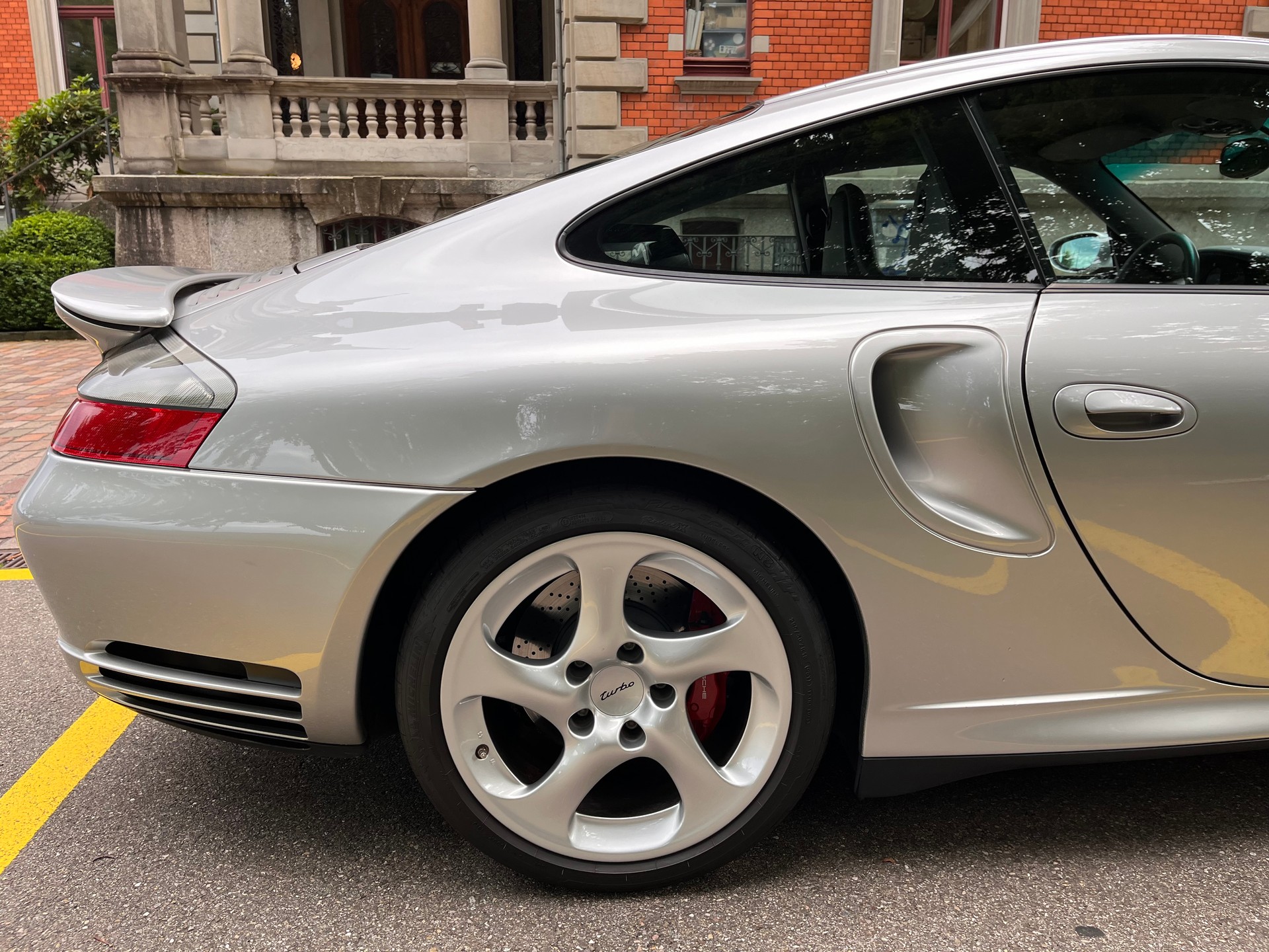 PORSCHE 3.6 Turbo-image-3
