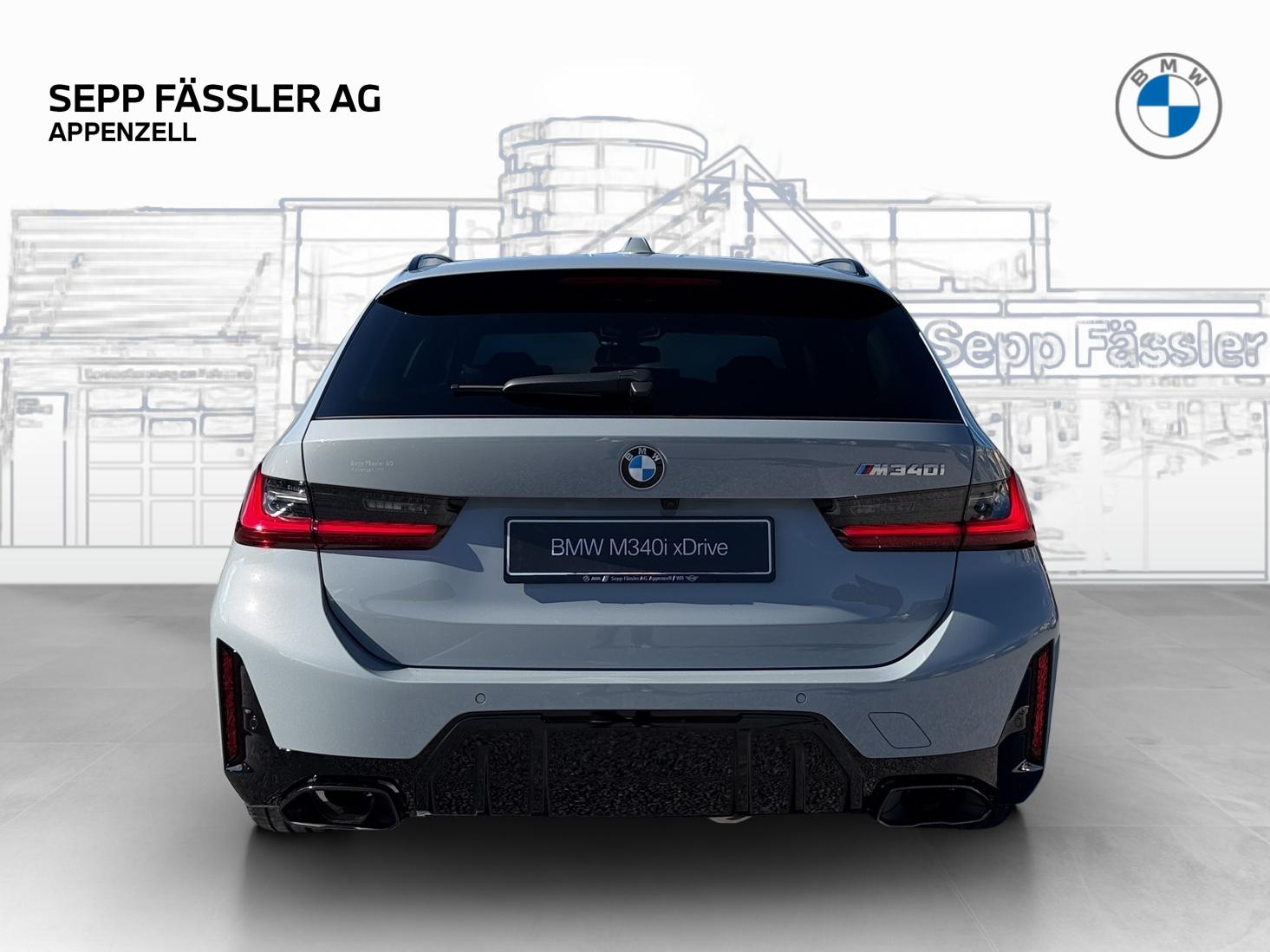 BMW M340i xDrive Touring M Sport Pro-showroom-element-3