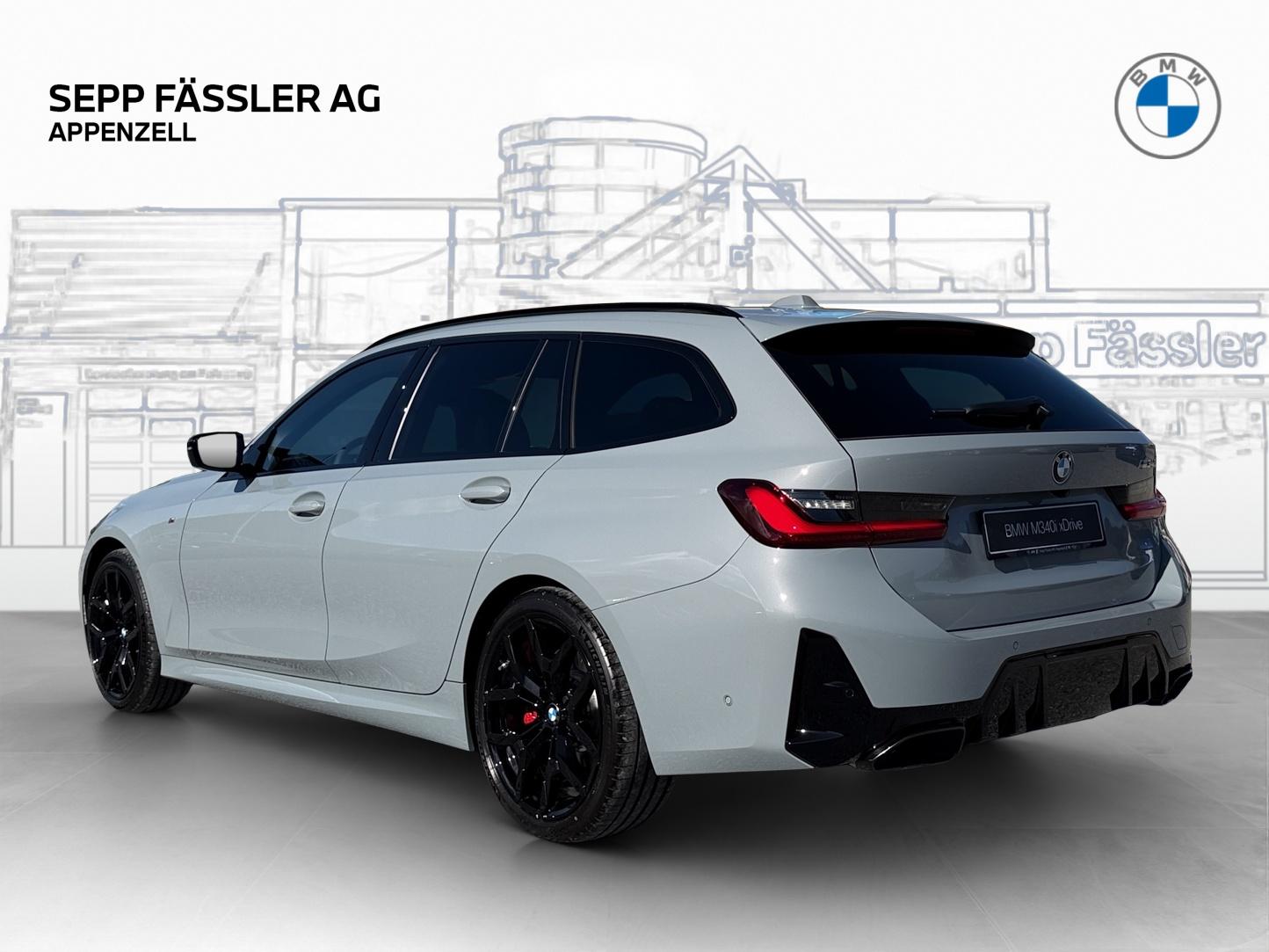 BMW M340i xDrive Touring M Sport Pro-showroom-element-2