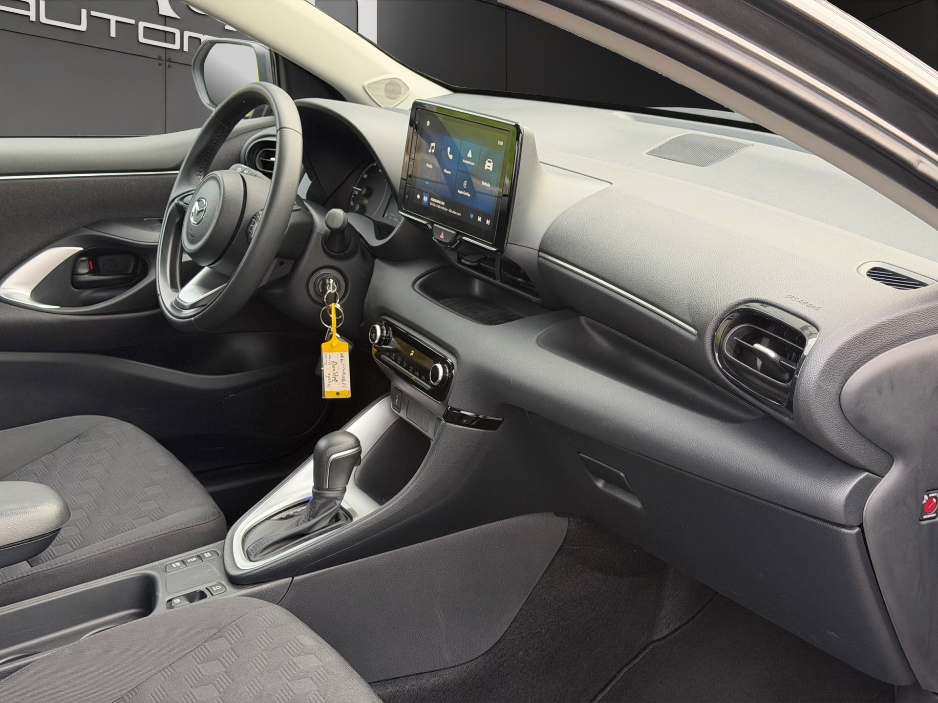 MAZDA 2 Hybrid Centre-line-image-12