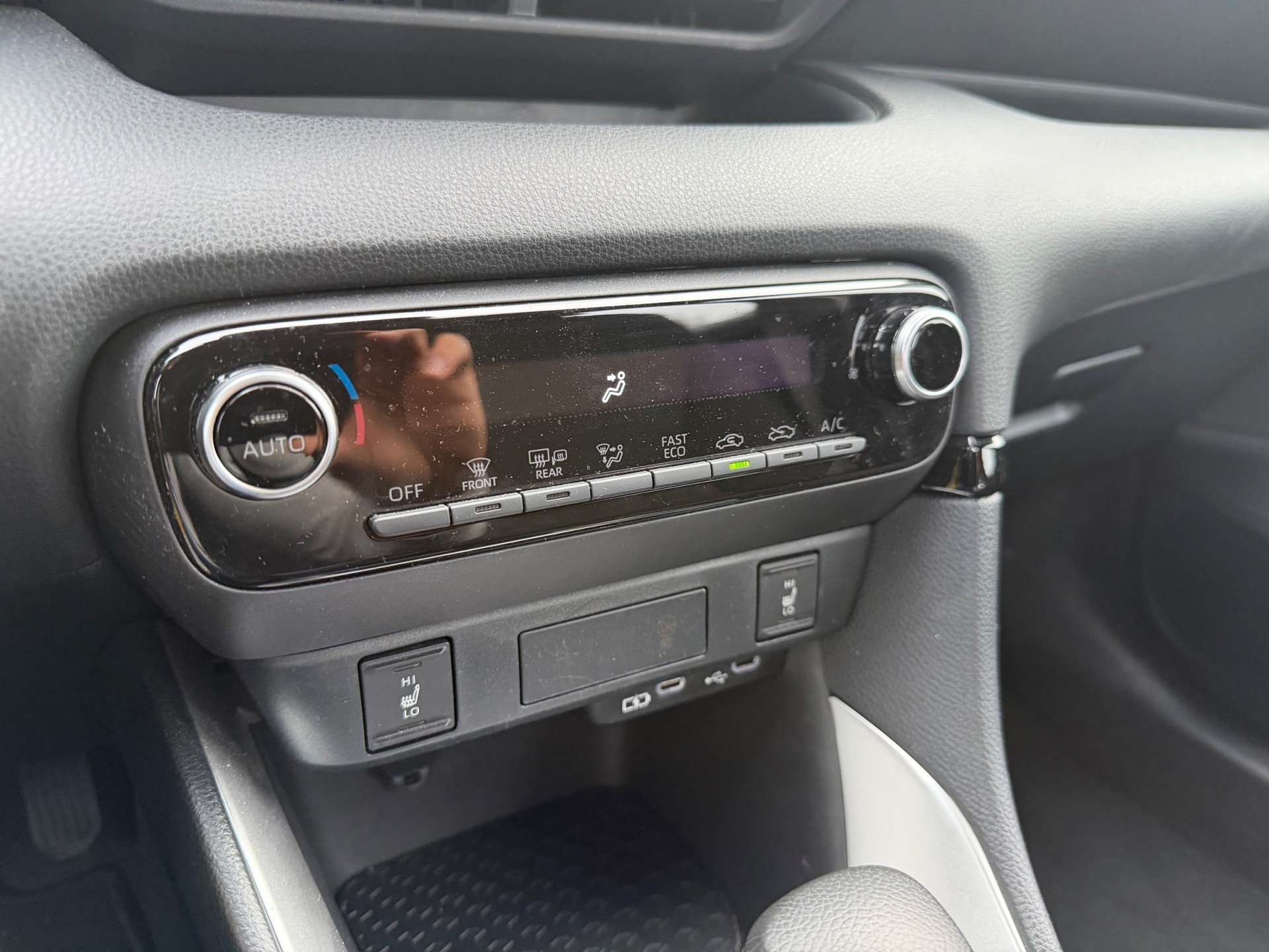 MAZDA 2 Hybrid Centre-line-image-21