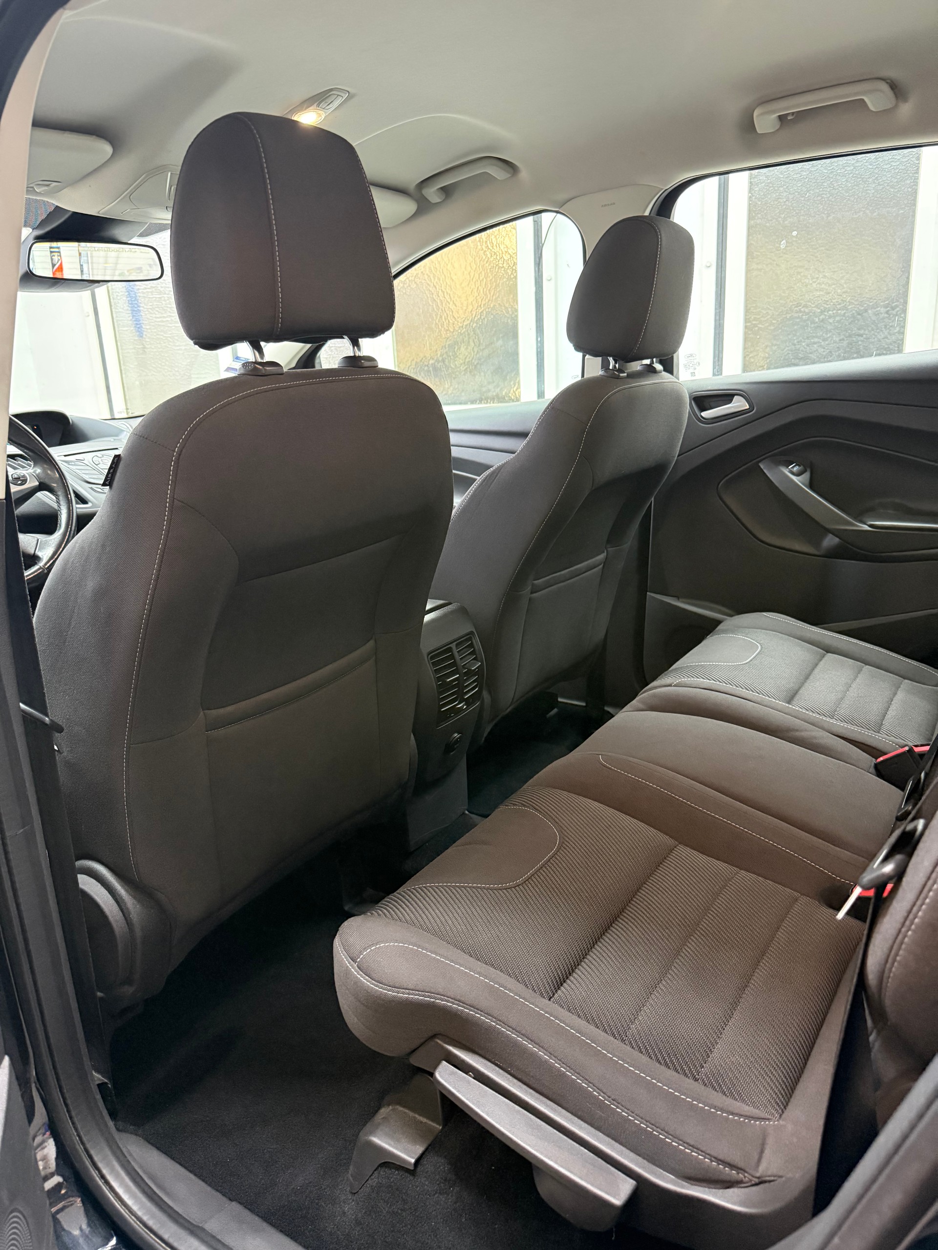 FORD Kuga 2.0 TDCi Titanium S 4WD PowerShift-image-5