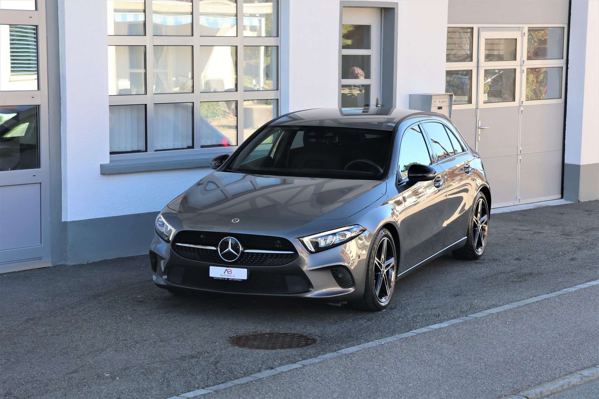 MERCEDES-BENZ A 180 Night Star 7G-DCT (CH)