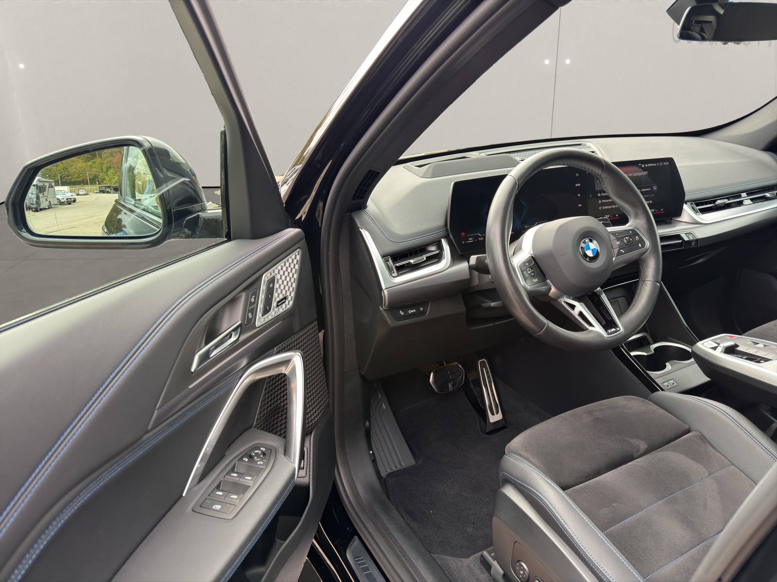 BMW X1 U11 20i sDrive paddles-image-10