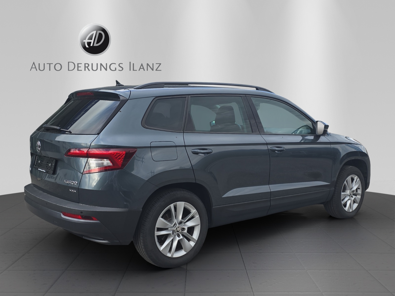 SKODA Karoq 2.0 TDI CR Ambition 4x4 DSG-image-4