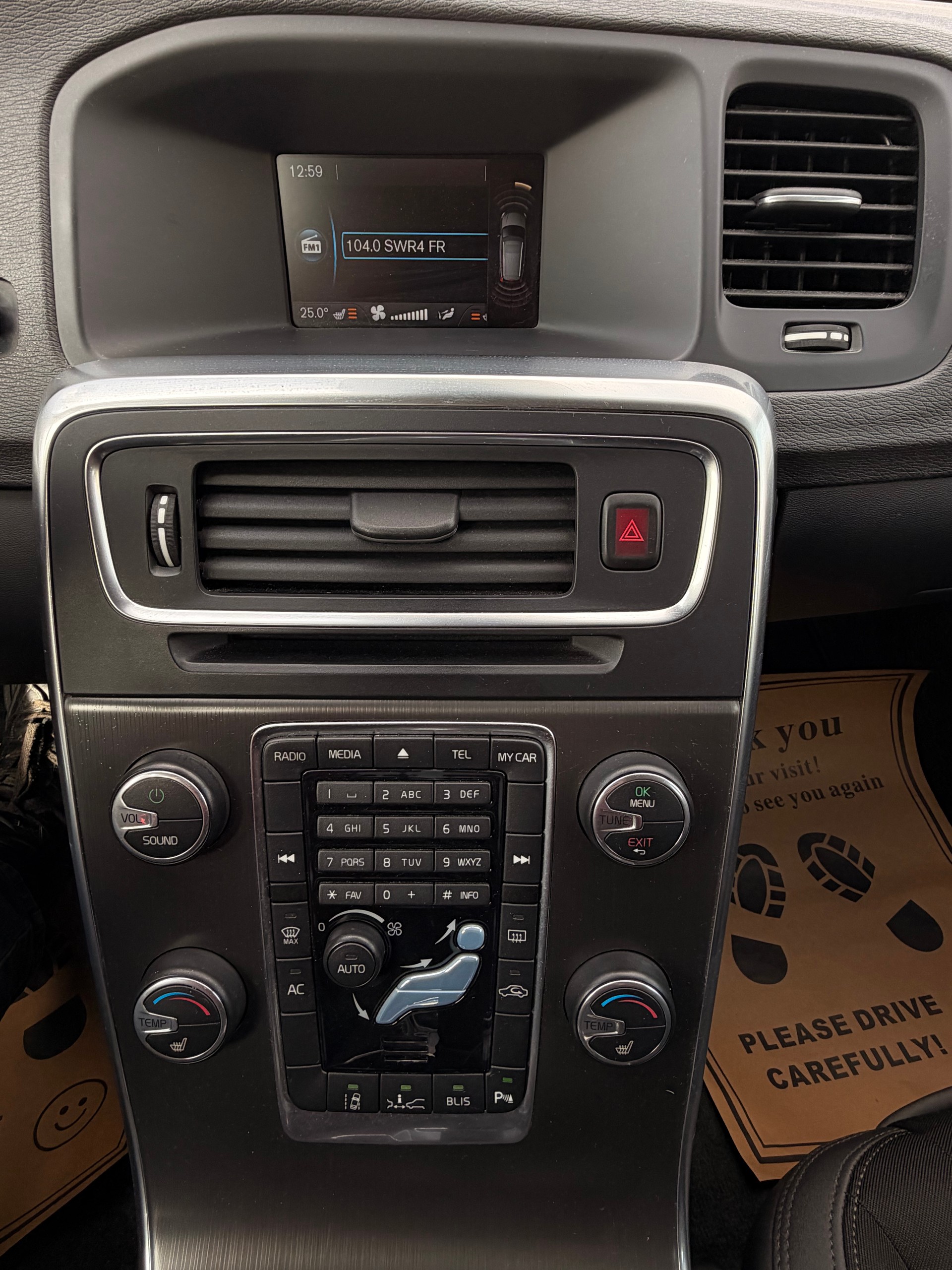VOLVO V60 T3 Powershift-image-7