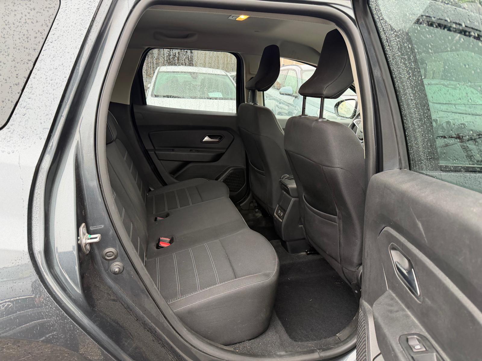 DACIA Duster 1.3 TCe 150 Prestige EDC-image-11