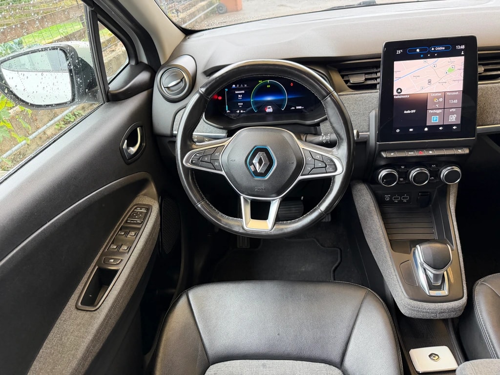RENAULT Zoe Intens R135 (incl. Batterie)-image-9