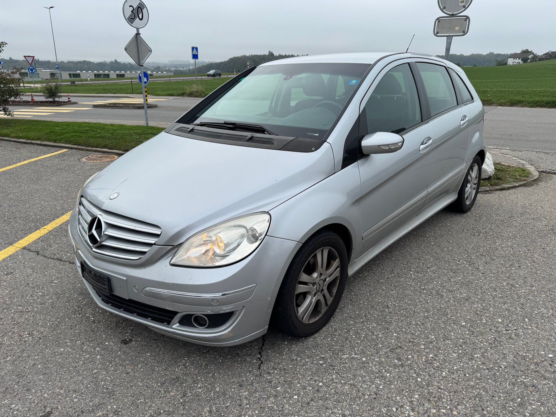 MERCEDES-BENZ B 200 CDI-image-0