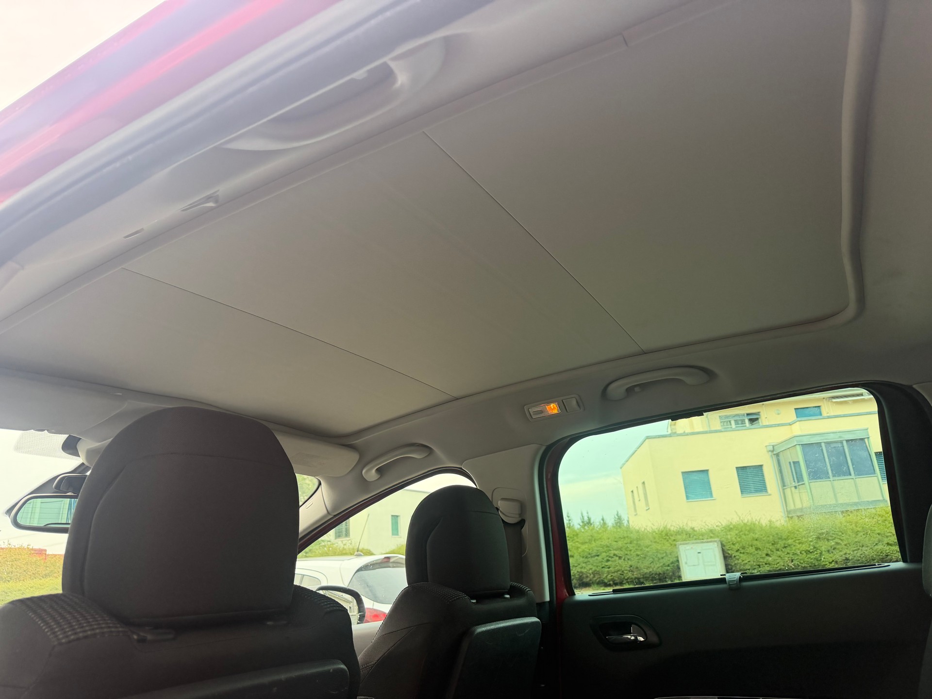 PEUGEOT 5008 2.0 HDI Business Automatic-image-8