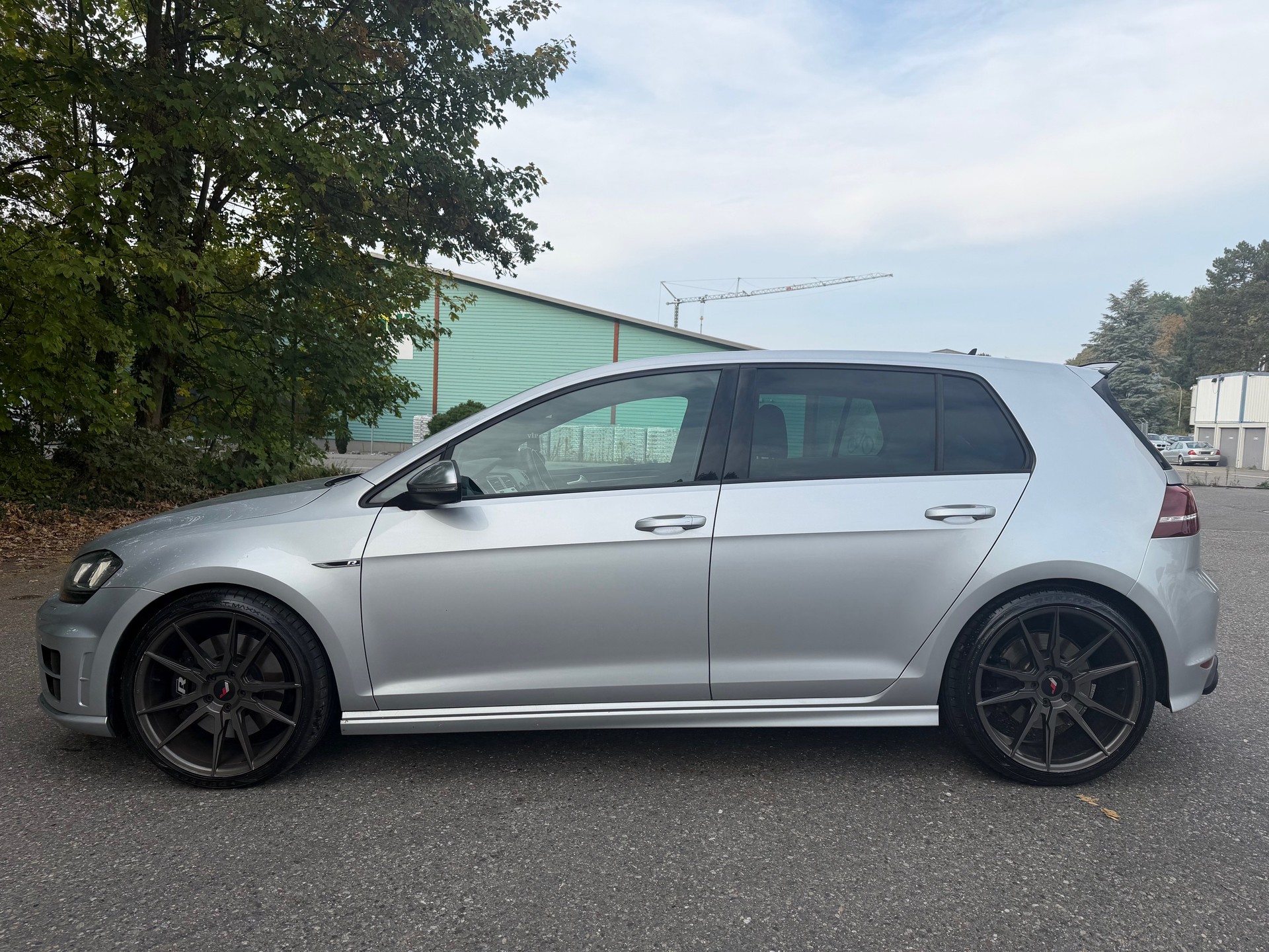 VW Golf 2.0 TSI R 4Motion DSG-image-1