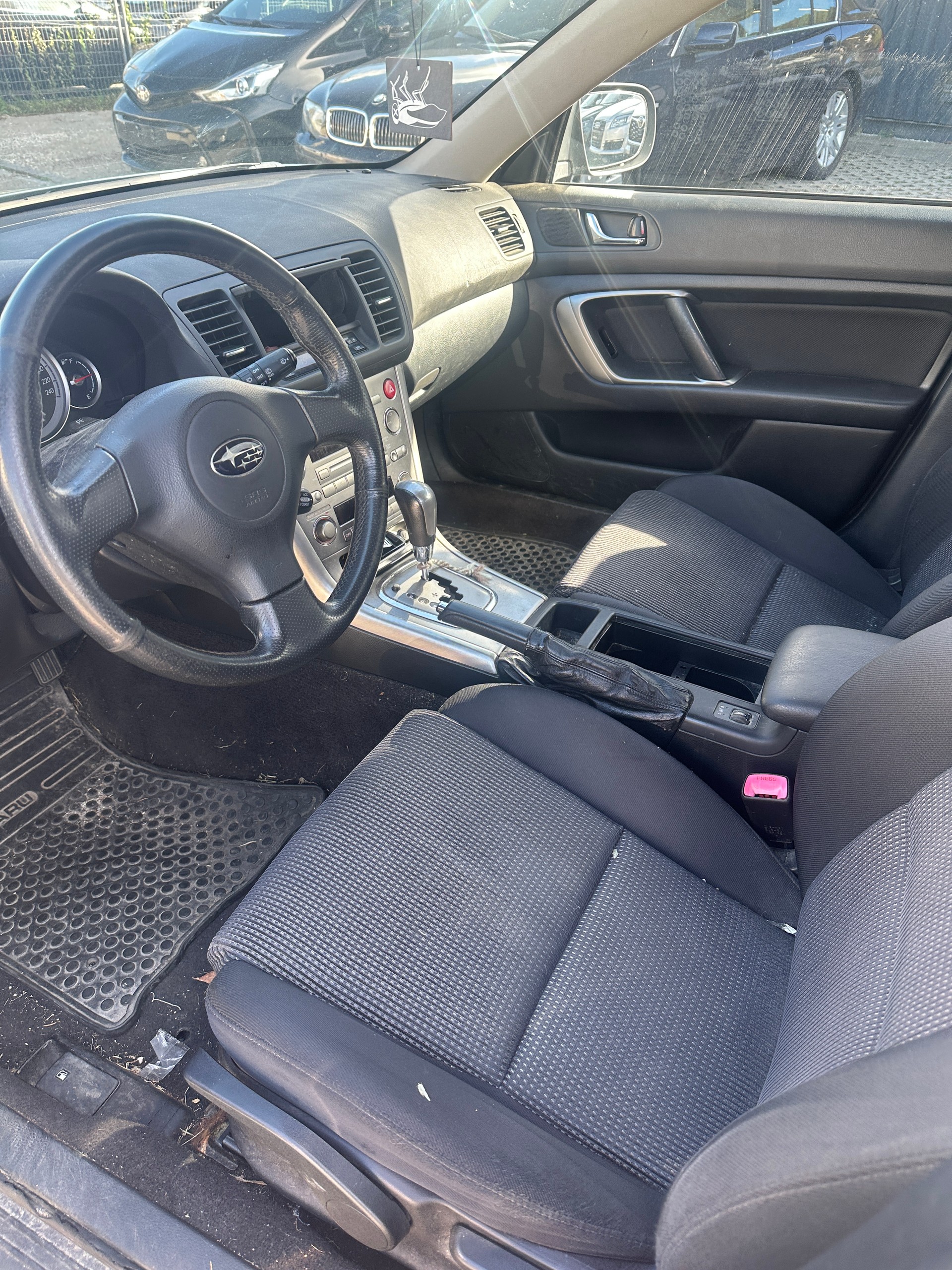SUBARU Outback 2.5i AWD-image-4
