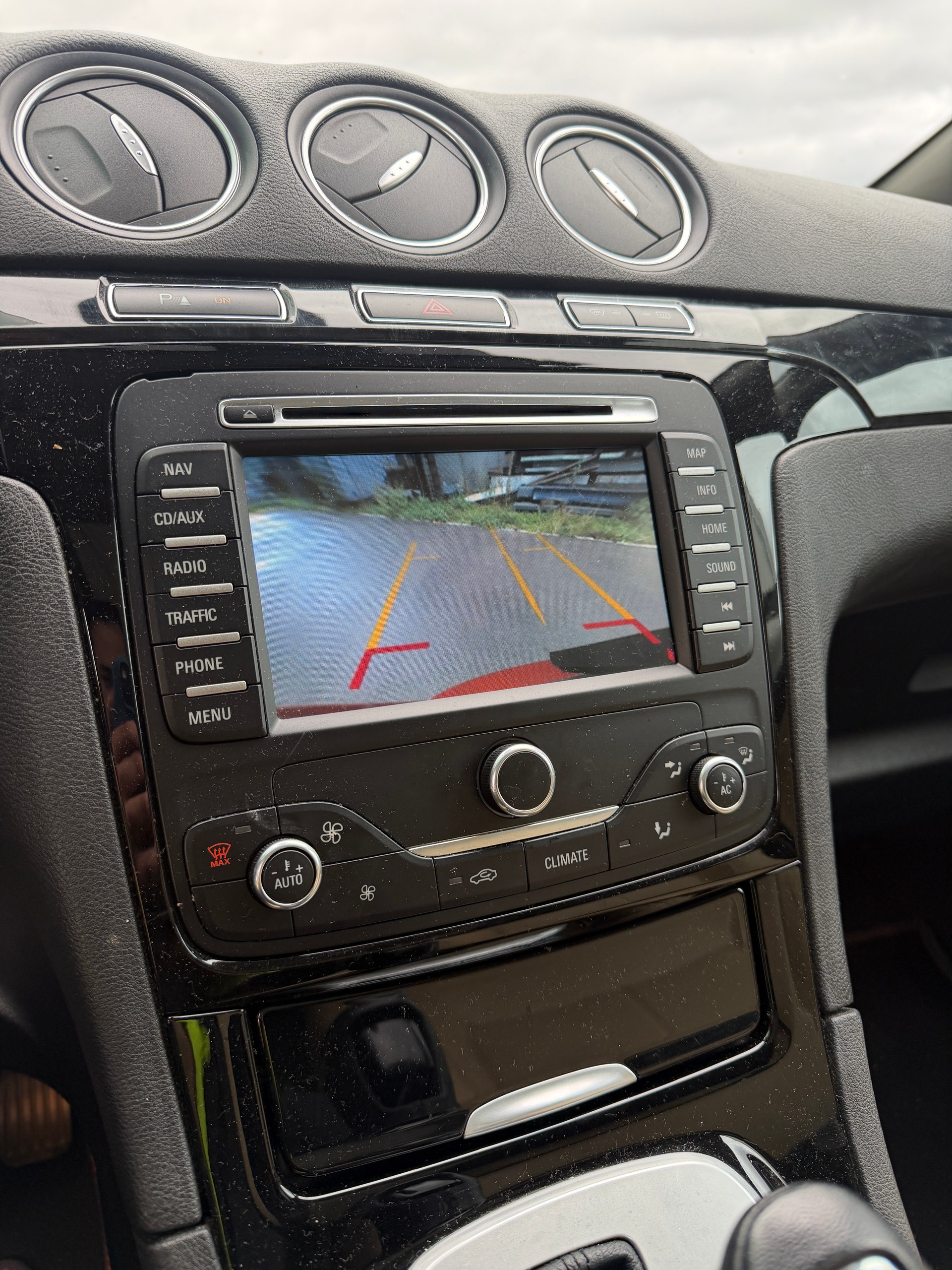 FORD S-Max 2.0 SCTi TitaniumS PowerShift-image-11