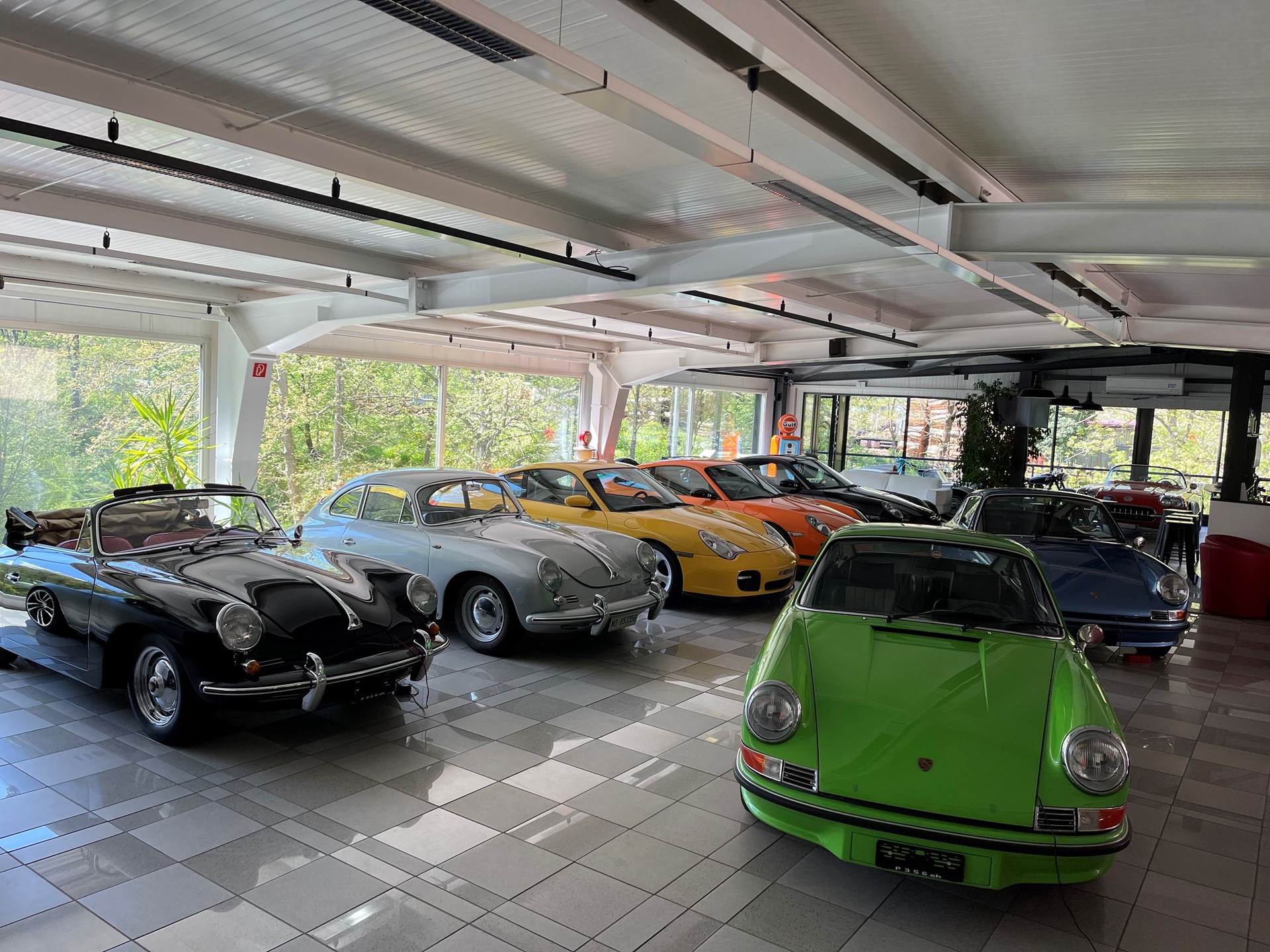 PORSCHE 911 T-image-15