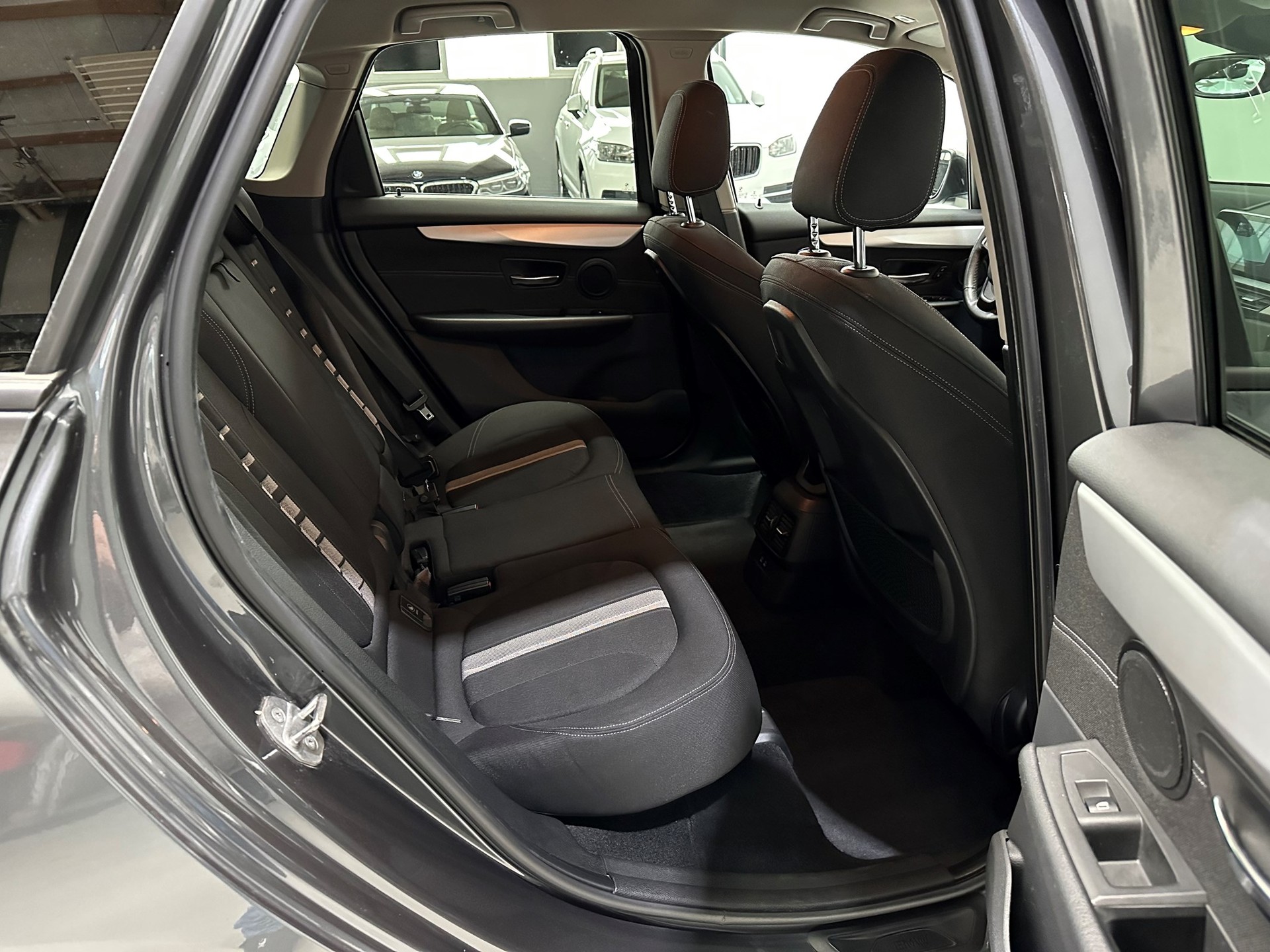 BMW 218d Active Tourer Steptronic-image-15