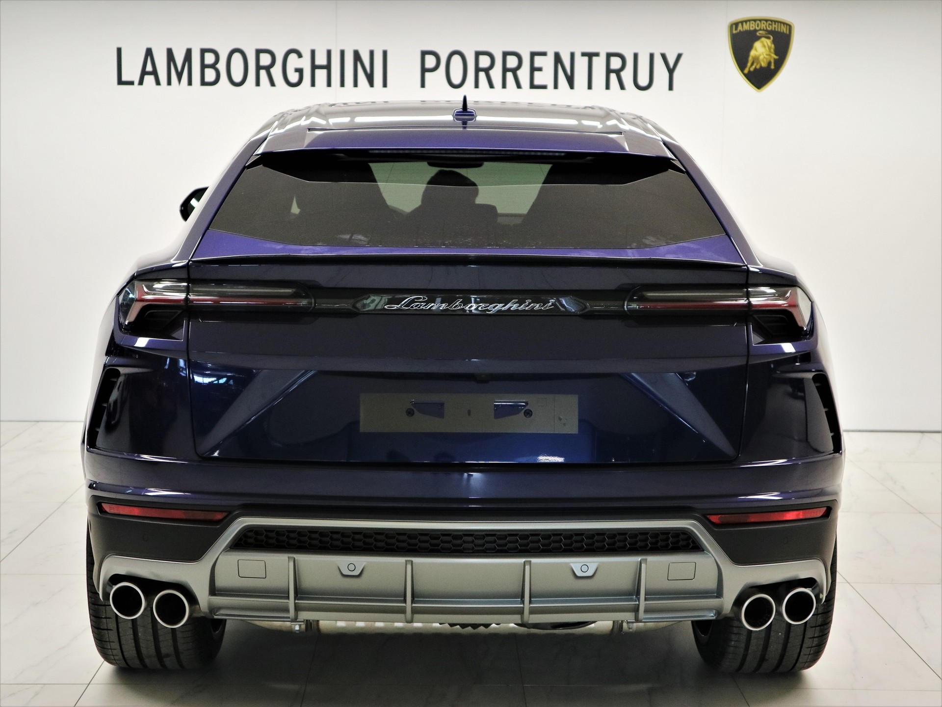 LAMBORGHINI Urus E-Gear-image-3