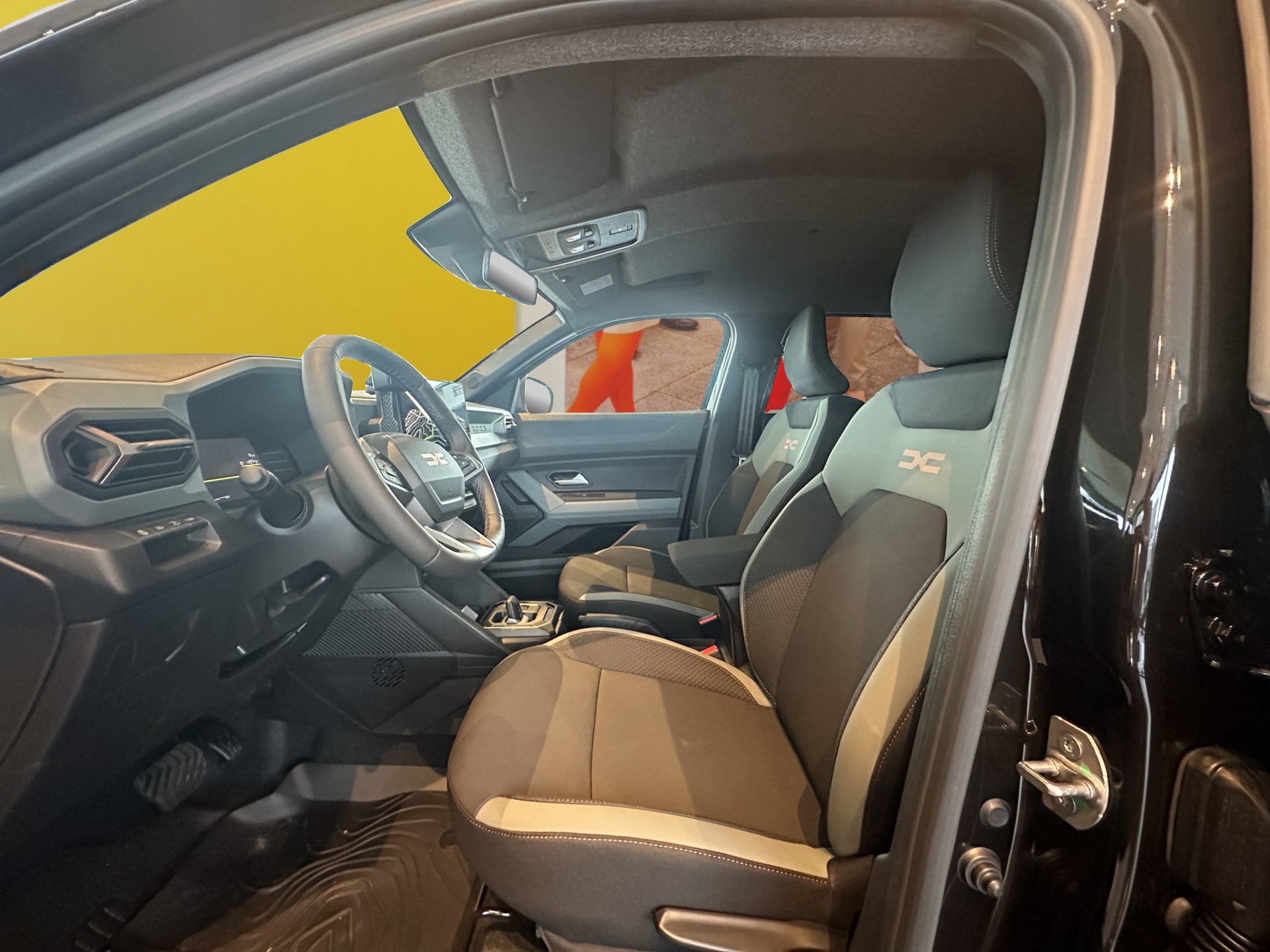DACIA Duster TCe 130 48V Journey 4x4-image-9