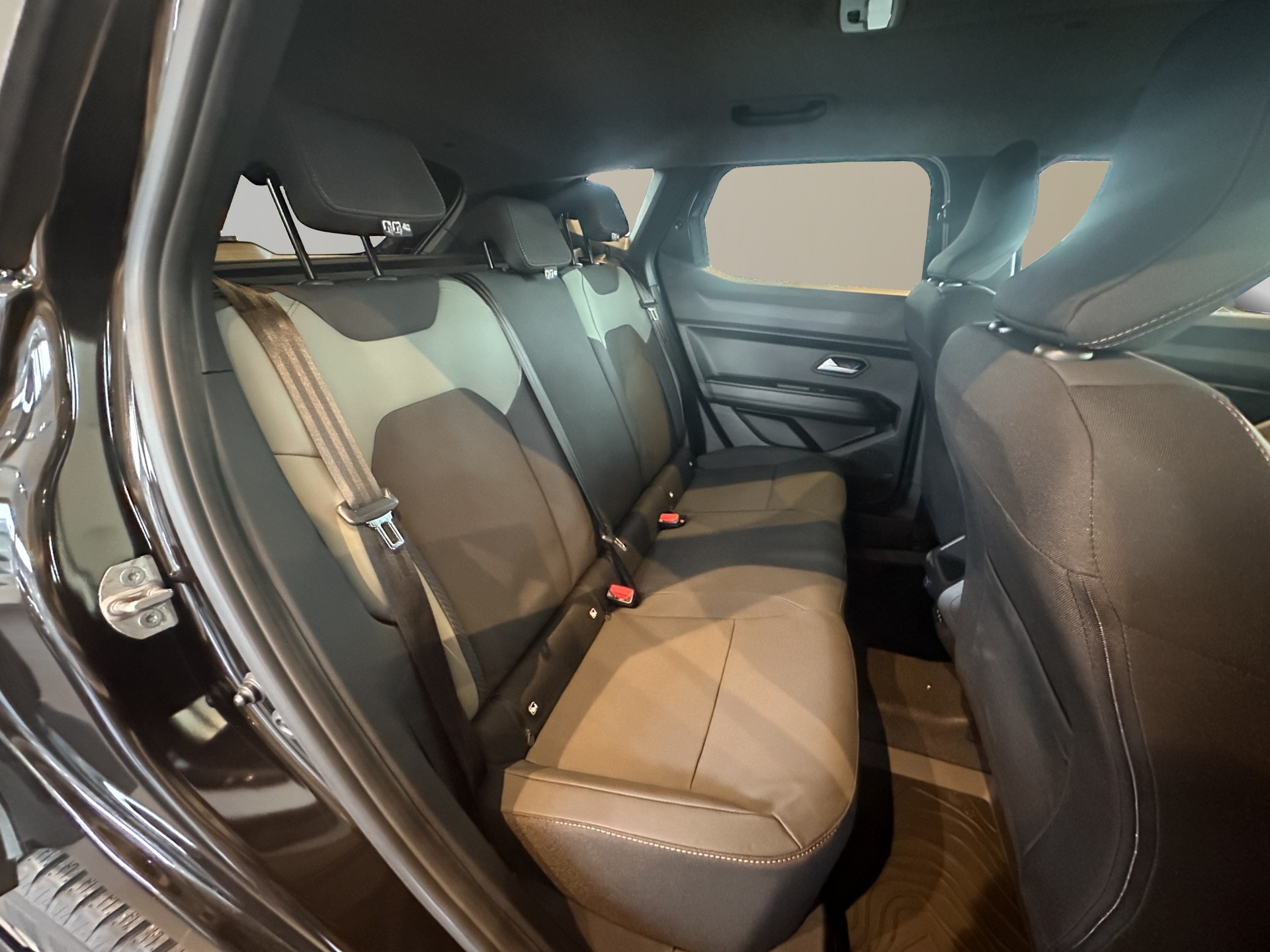 DACIA Duster TCe 130 48V Journey 4x4-image-17