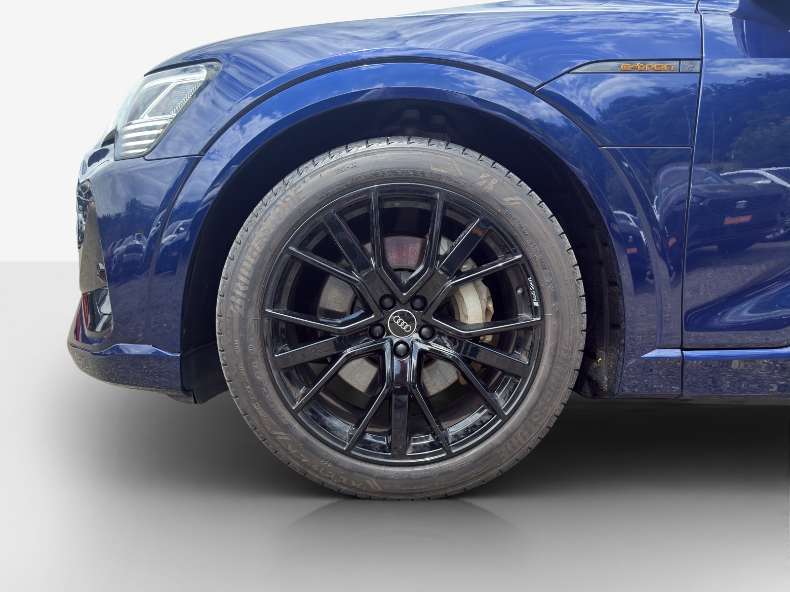 AUDI e-tron 55 Sportback S Line Black Edition quattro-image-13