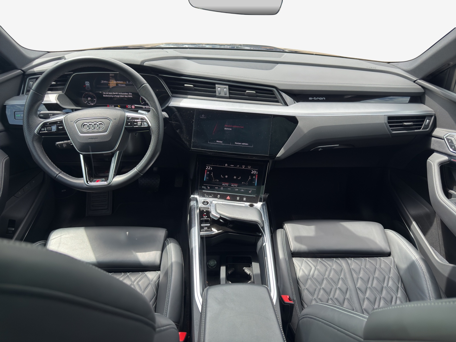 AUDI e-tron 55 Sportback S Line Black Edition quattro-image-8
