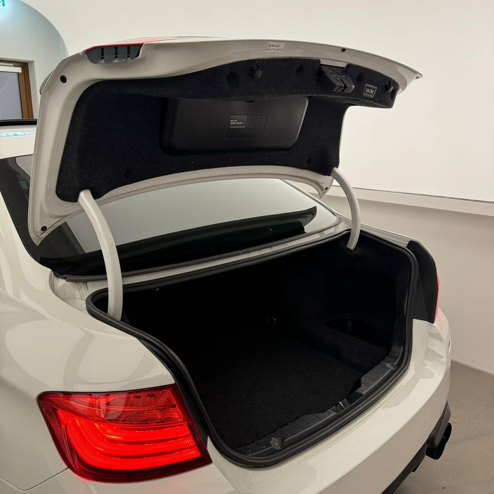 BMW M5-image-18