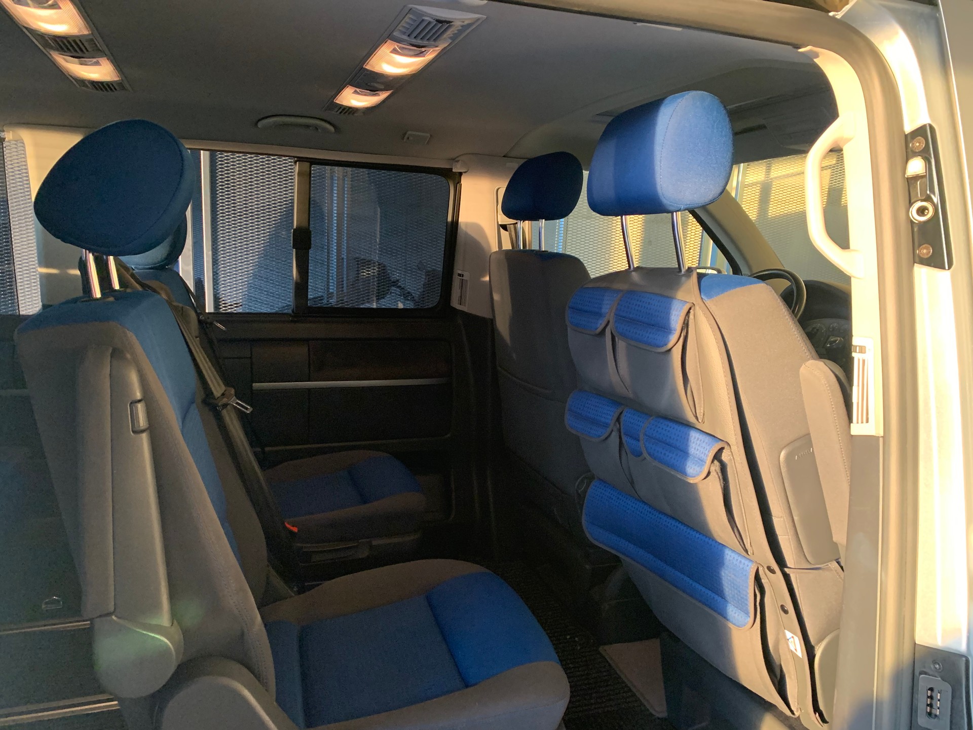 VW T5 Multivan Comfortline 2.5 TDI-image-5
