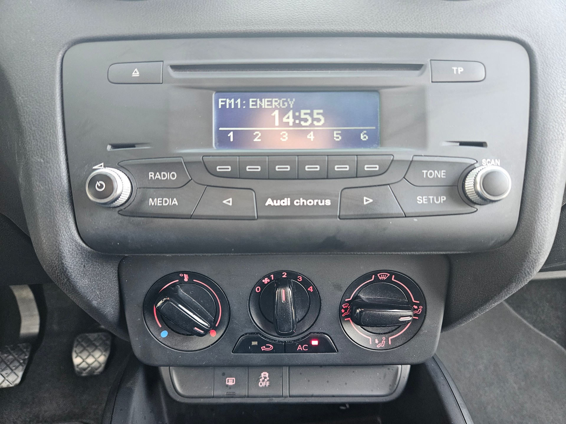 AUDI A1 1.2 TFSI admired-image-15