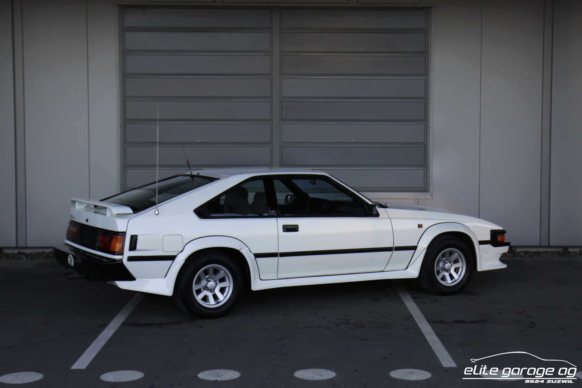 TOYOTA Celica 2800 i Supra-image-4