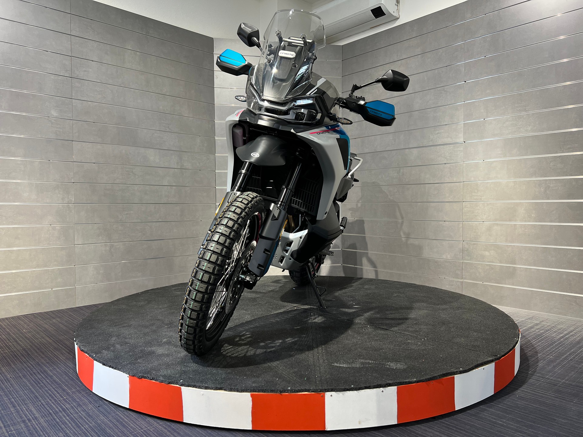 CF MOTO 800MT-X