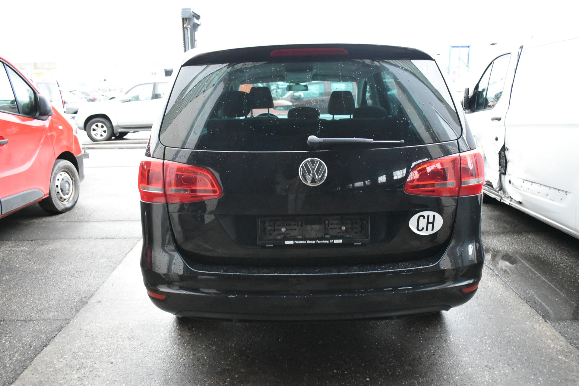 VW Sharan 2.0 TDI BlueMotion Technology Design DSG-image-10